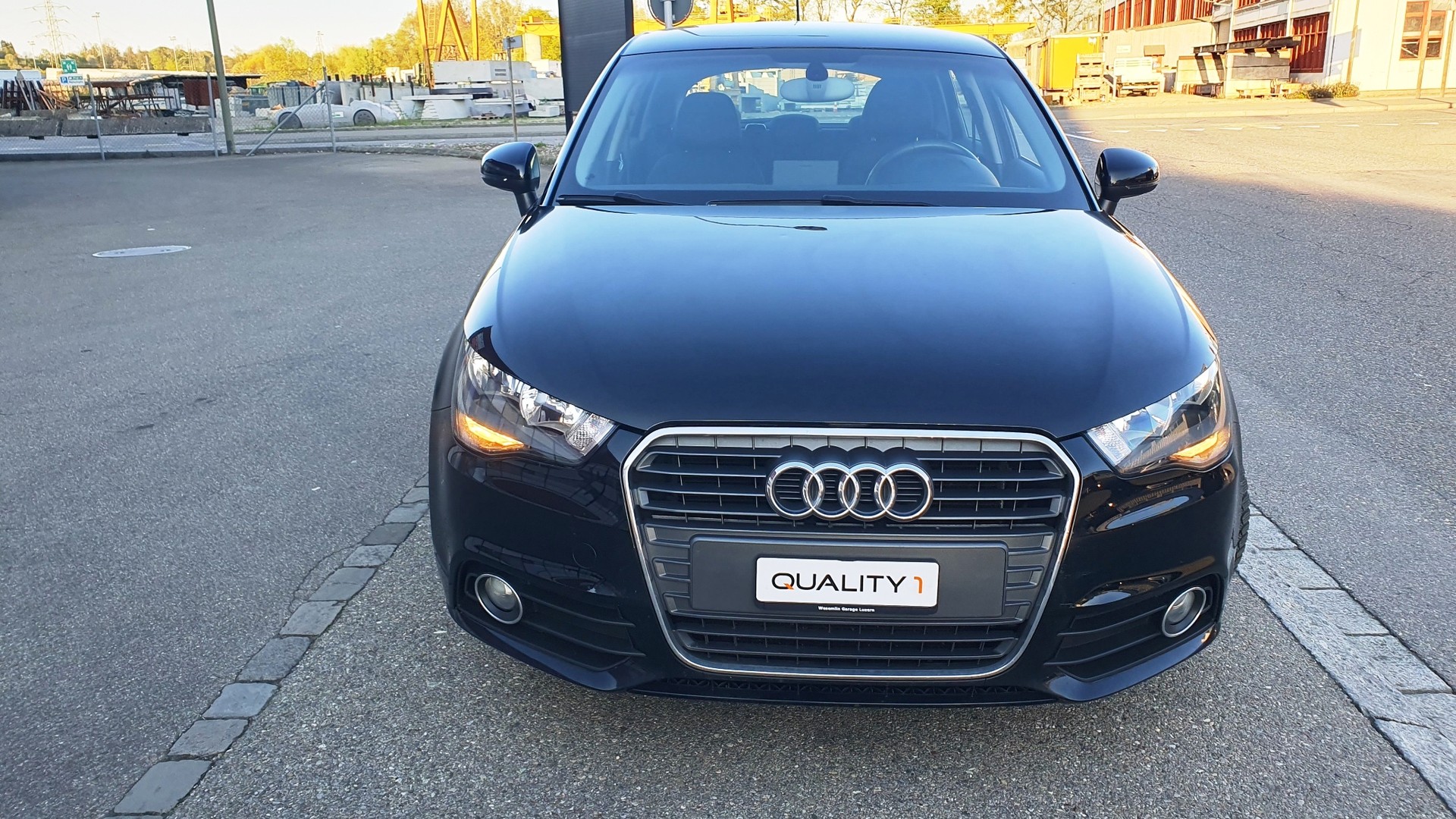 AUDI A1 Sportback 1.4 TFSI Attraction S-tronic-image-4