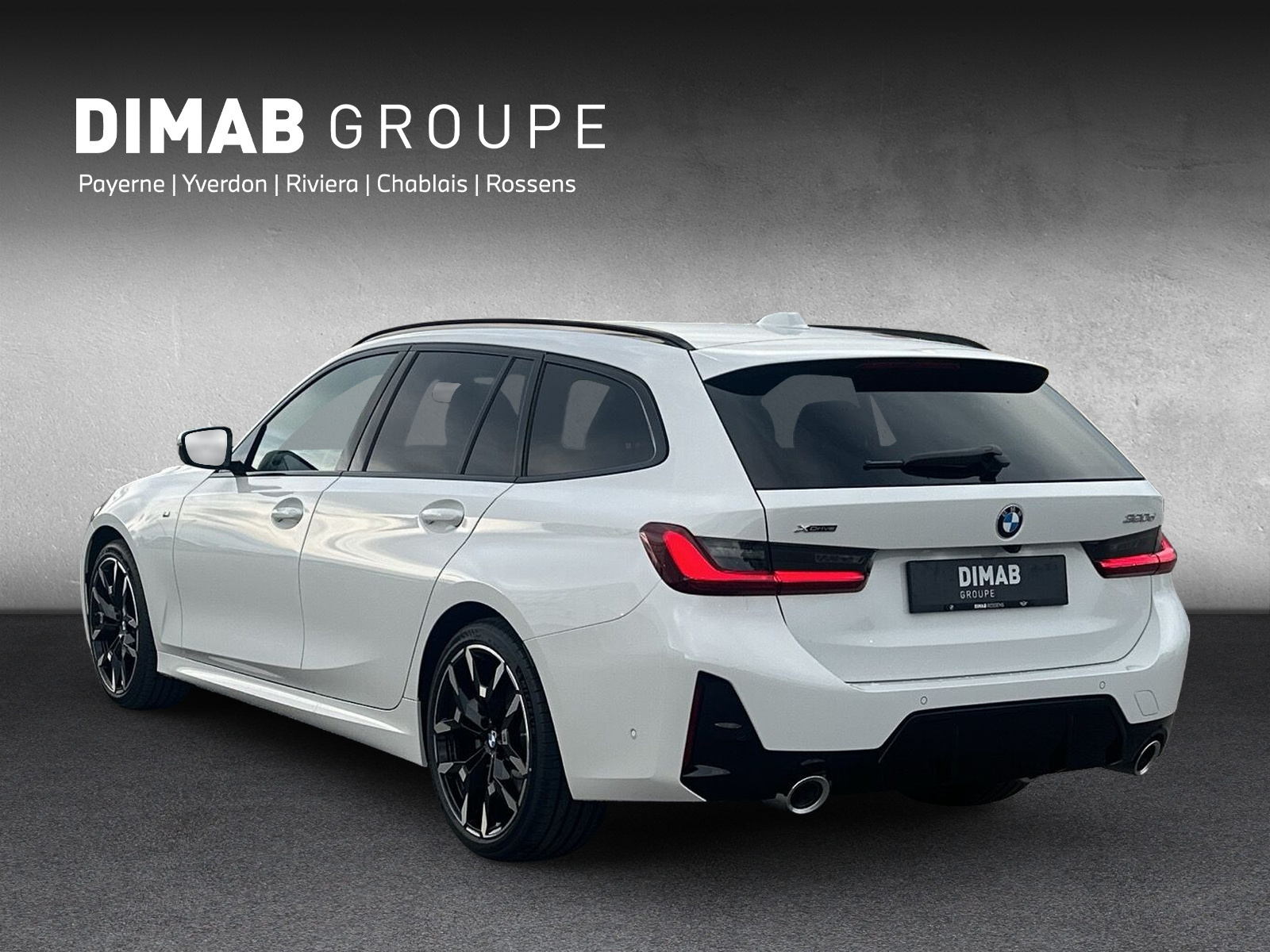 BMW 320d xDrive 48V Touring Steptronic M Sport-showroom-element-2