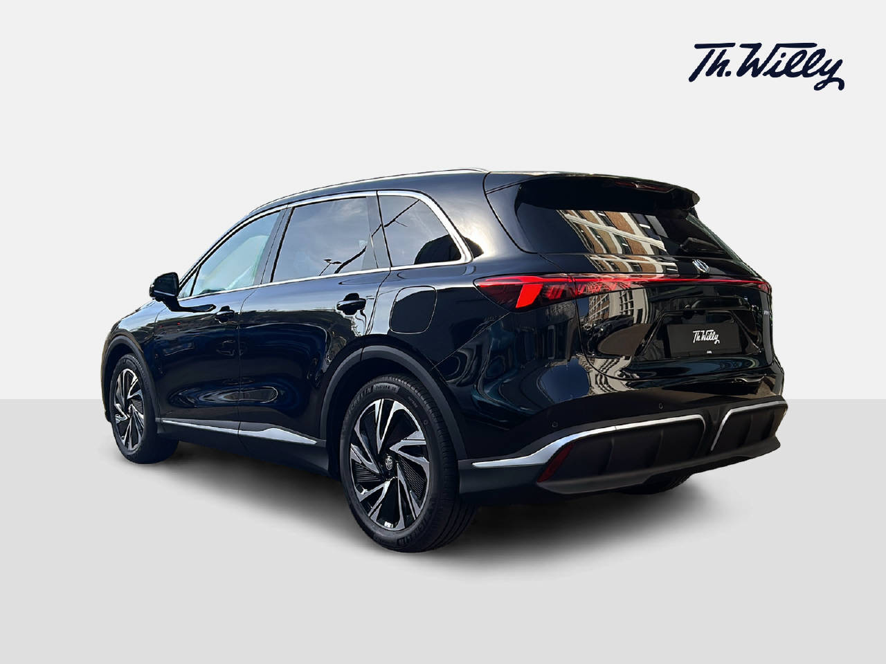 MG S6 EV 77 kWh Luxury 4WD-image-2