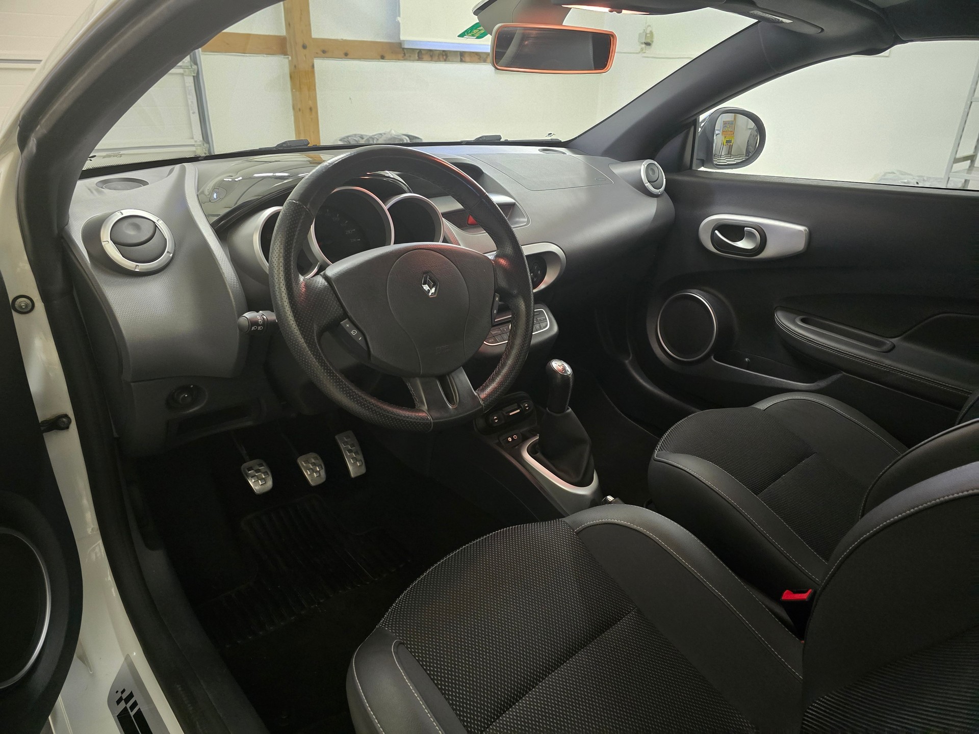 RENAULT Wind 1.2 16V T Dynamique-image-12