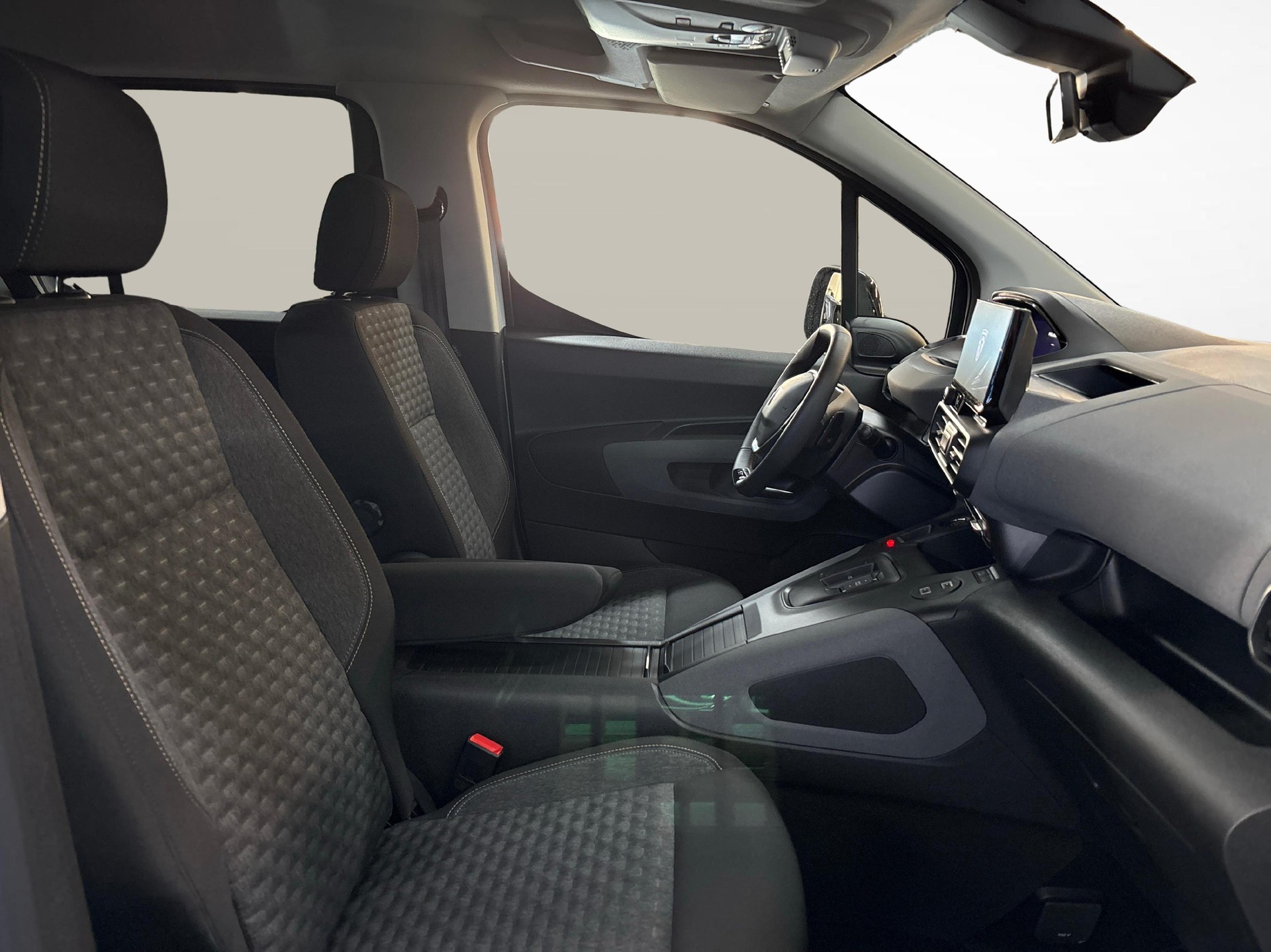 PEUGEOT Rifter 1.5 BlueHDi 130 GT-image-9