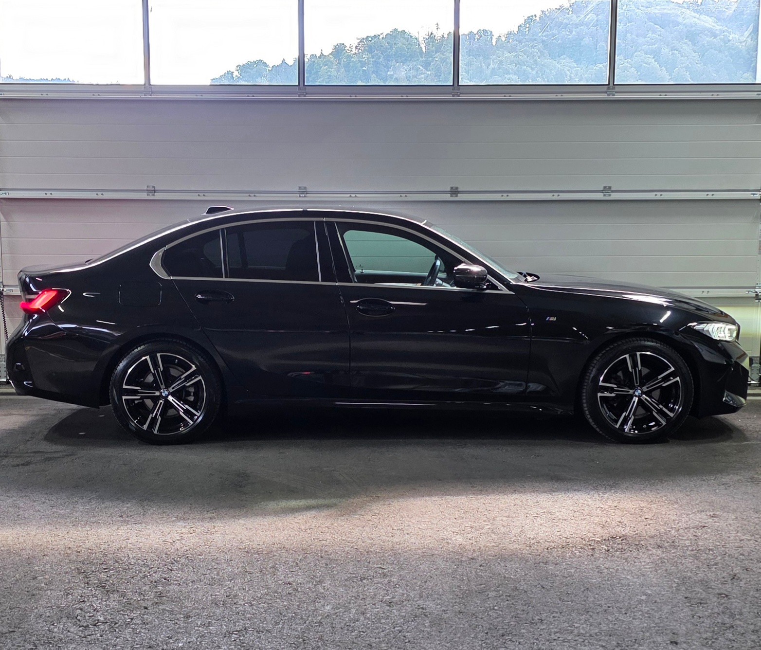 BMW 320d xDrive 48V Steptronic M Sport *Sitz- und Lenkradheizung*DriveAssist*Bremsassistens*Rückfahrkamera*AndroidAuto/CarPlay*-image-5