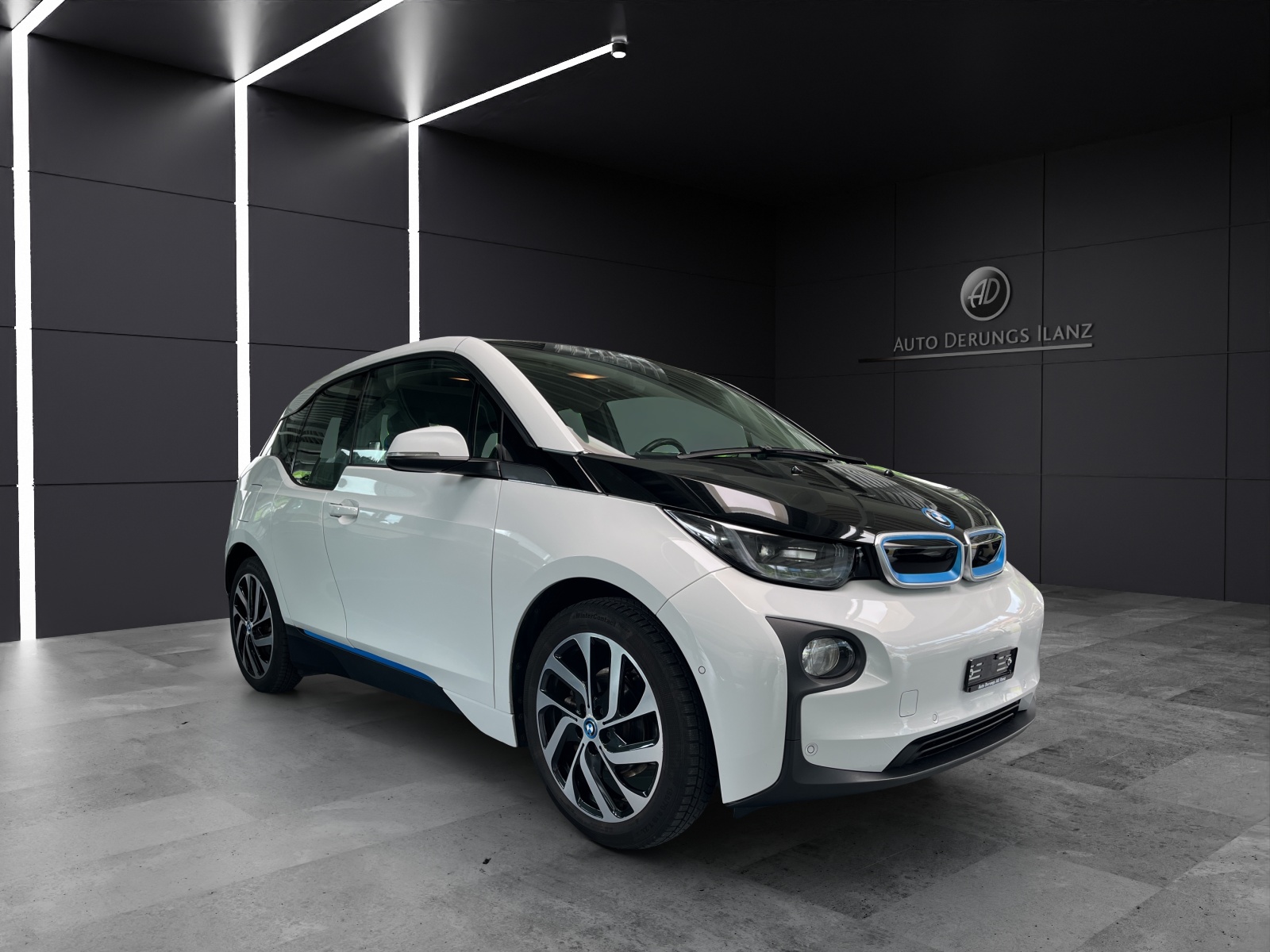 BMW i3 60 Ah-showroom-element-1