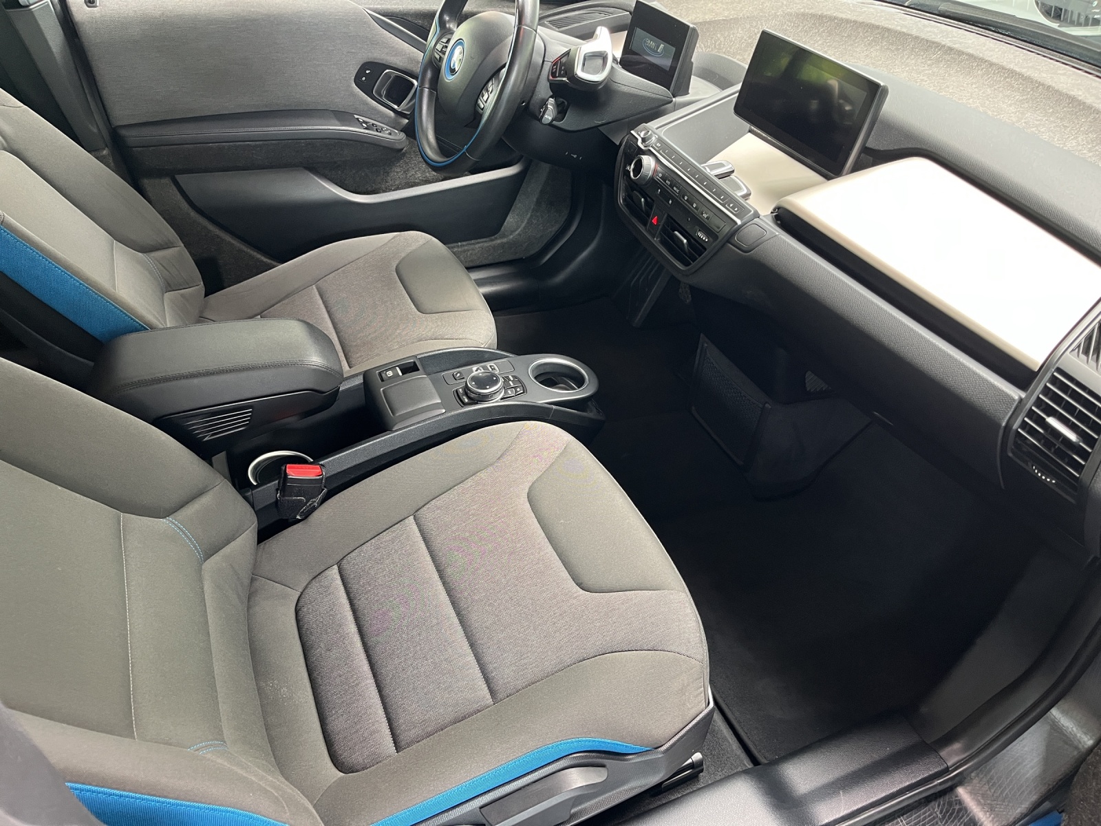 BMW i3 60 Ah-image-13