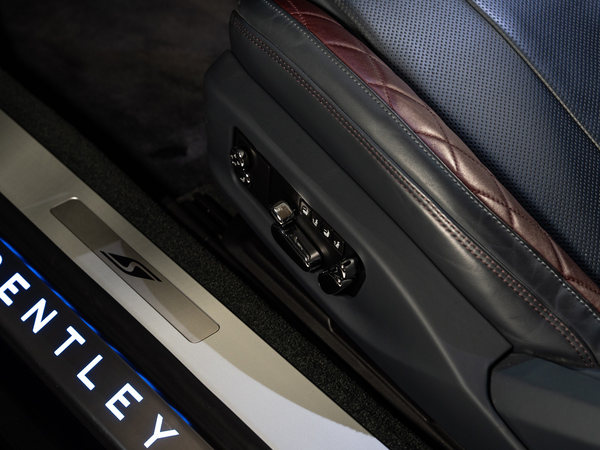BENTLEY Continental GT S 4.0 V8-image-19