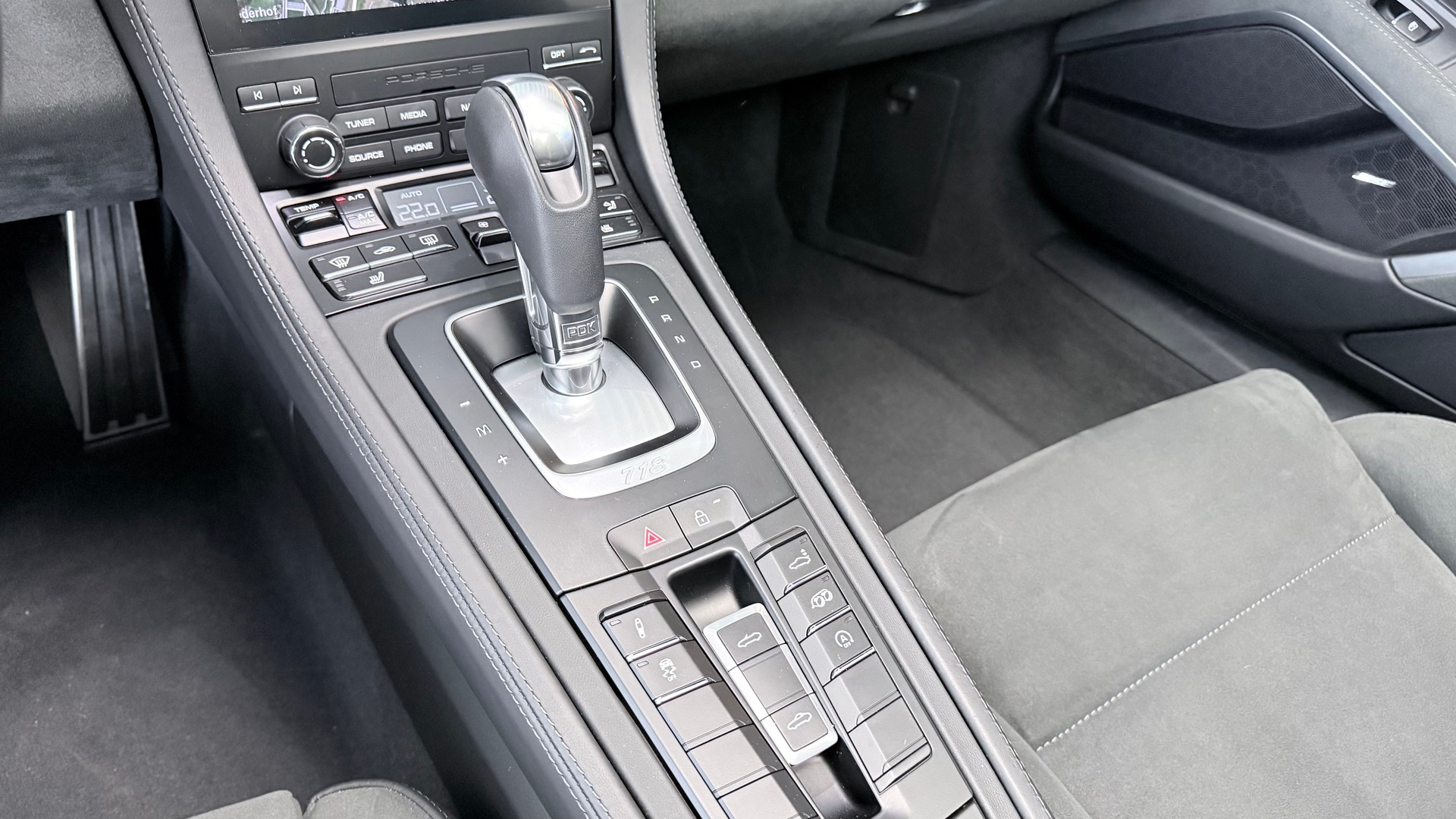 PORSCHE 718 Boxster 4.0 GTS PDK-image-11