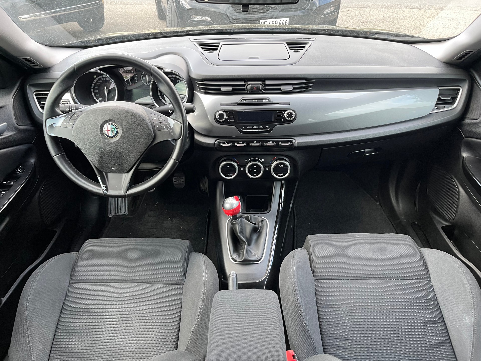 ALFA ROMEO Giulietta 1.4 T Distinctive-image-9
