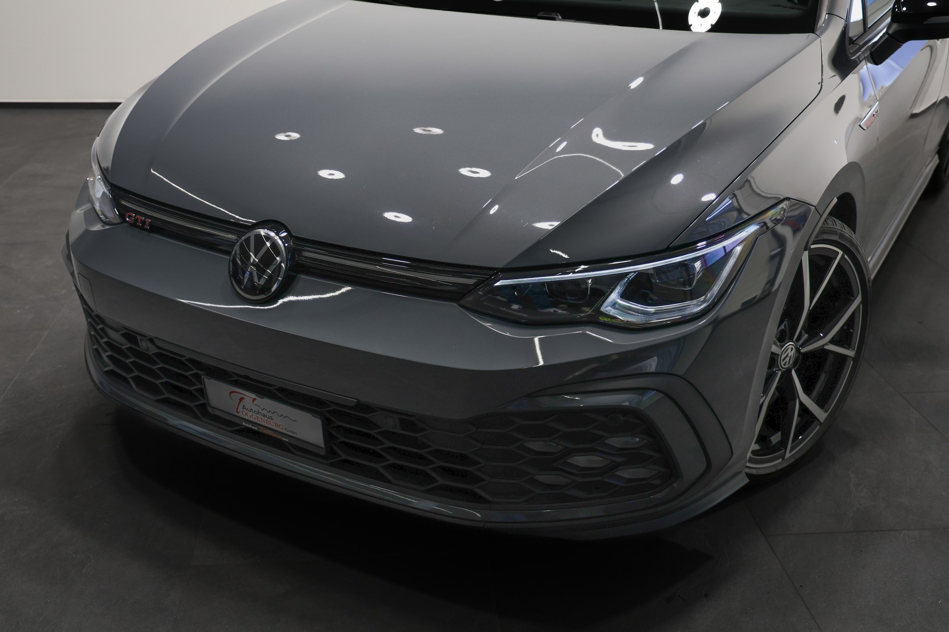 VW Golf 2.0 TSI GTI DSG *CH-Fahrzeug*-image-14