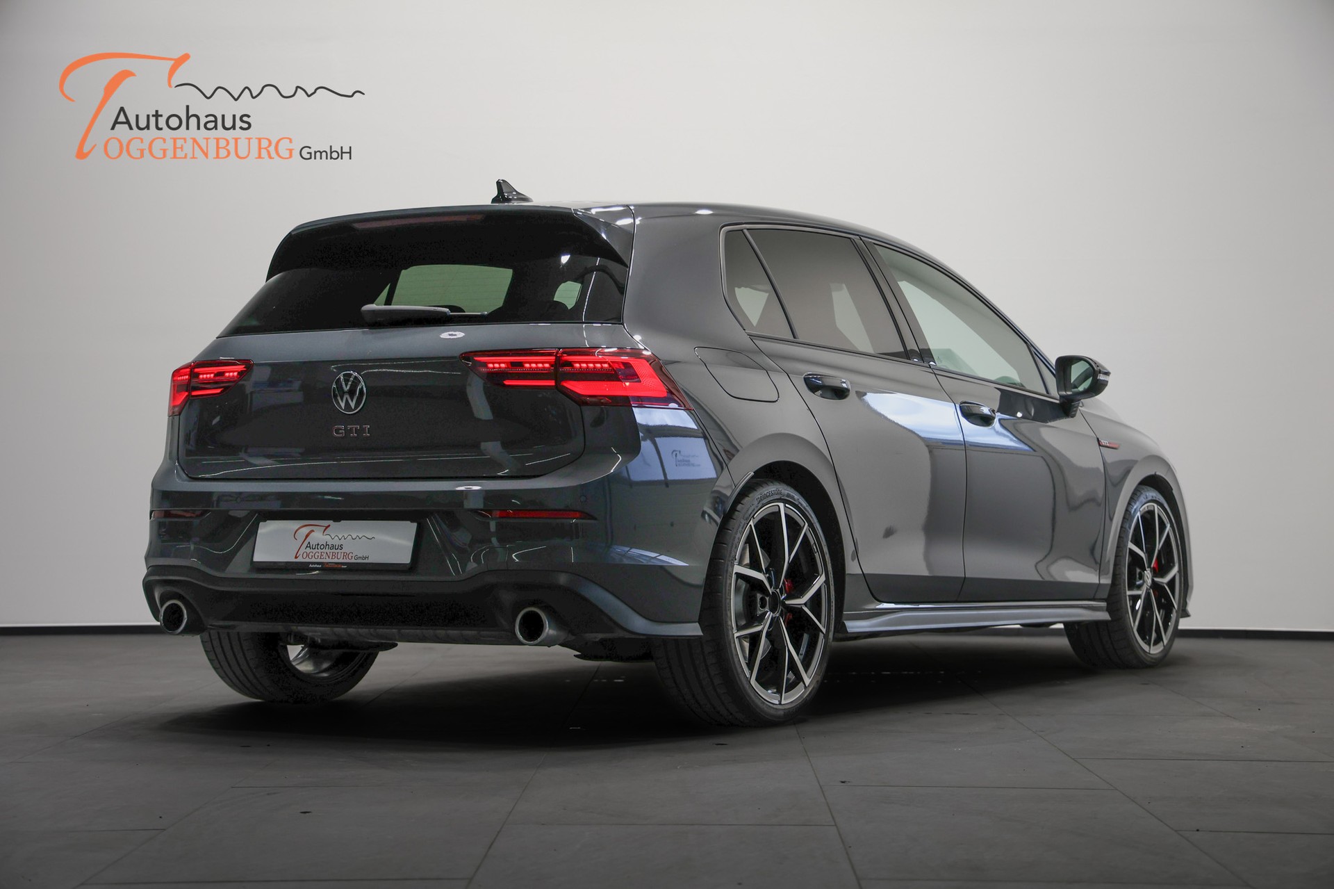 VW Golf 2.0 TSI GTI DSG *CH-Fahrzeug*-image-10