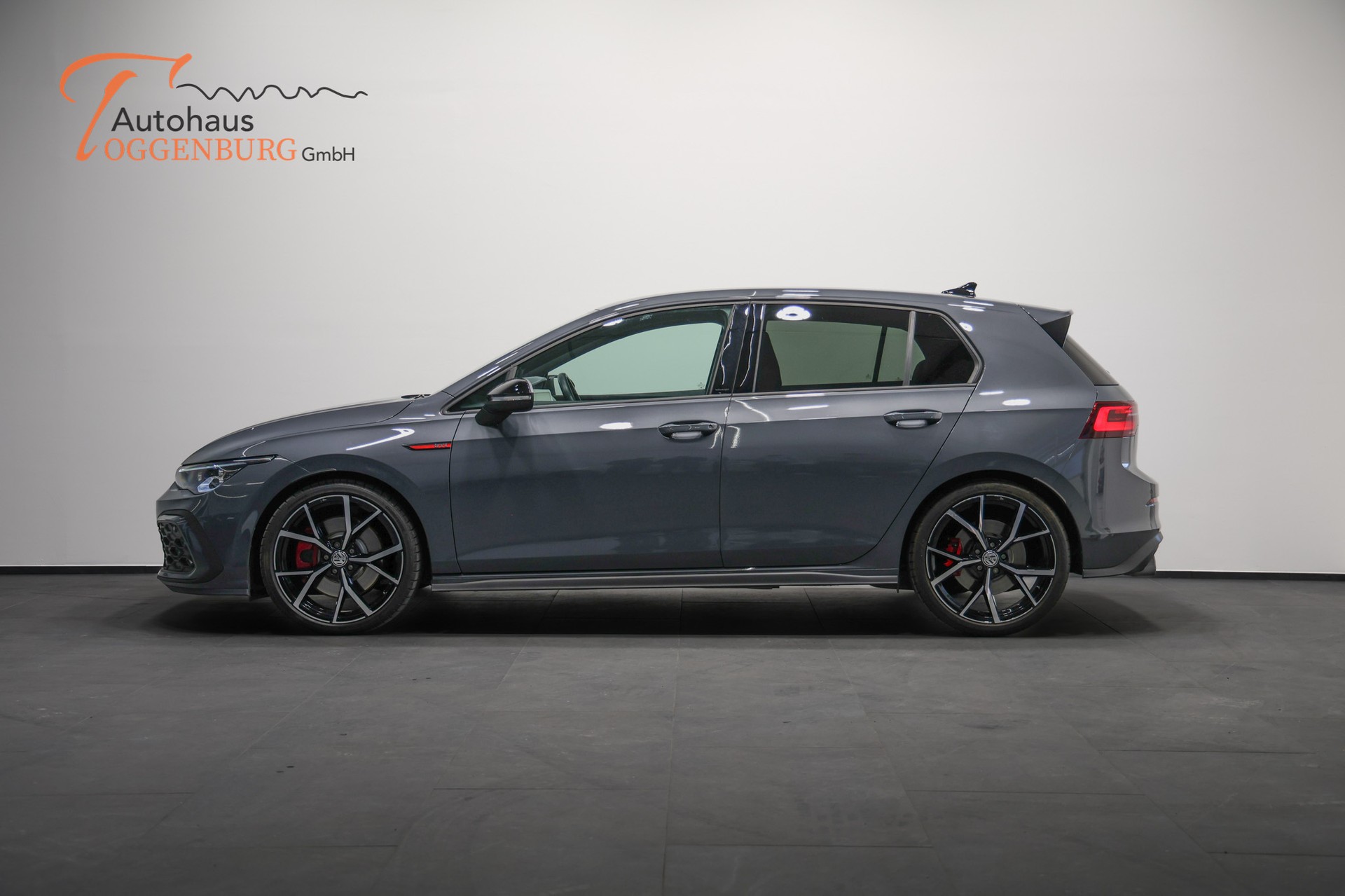 VW Golf 2.0 TSI GTI DSG *CH-Fahrzeug*-image-7