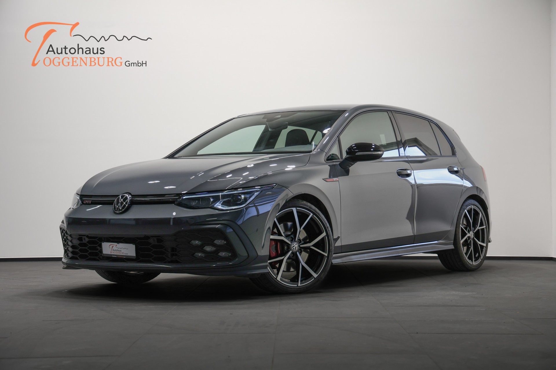 VW Golf 2.0 TSI GTI DSG *CH-Fahrzeug*-showroom-element-1