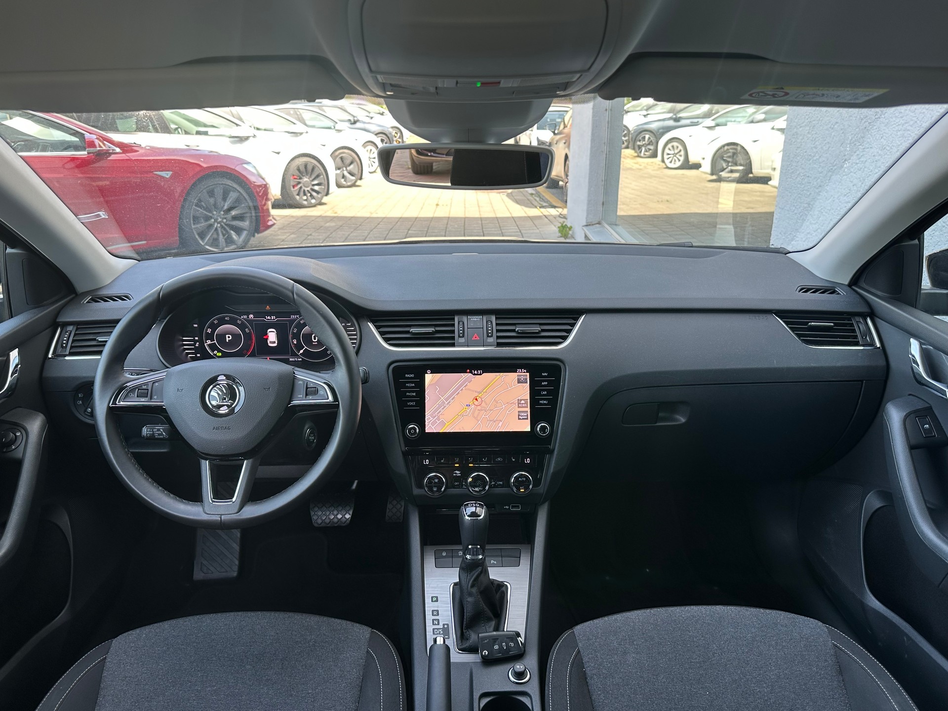 SKODA Octavia Combi 1.5 TSI Ambition DSG-image-7