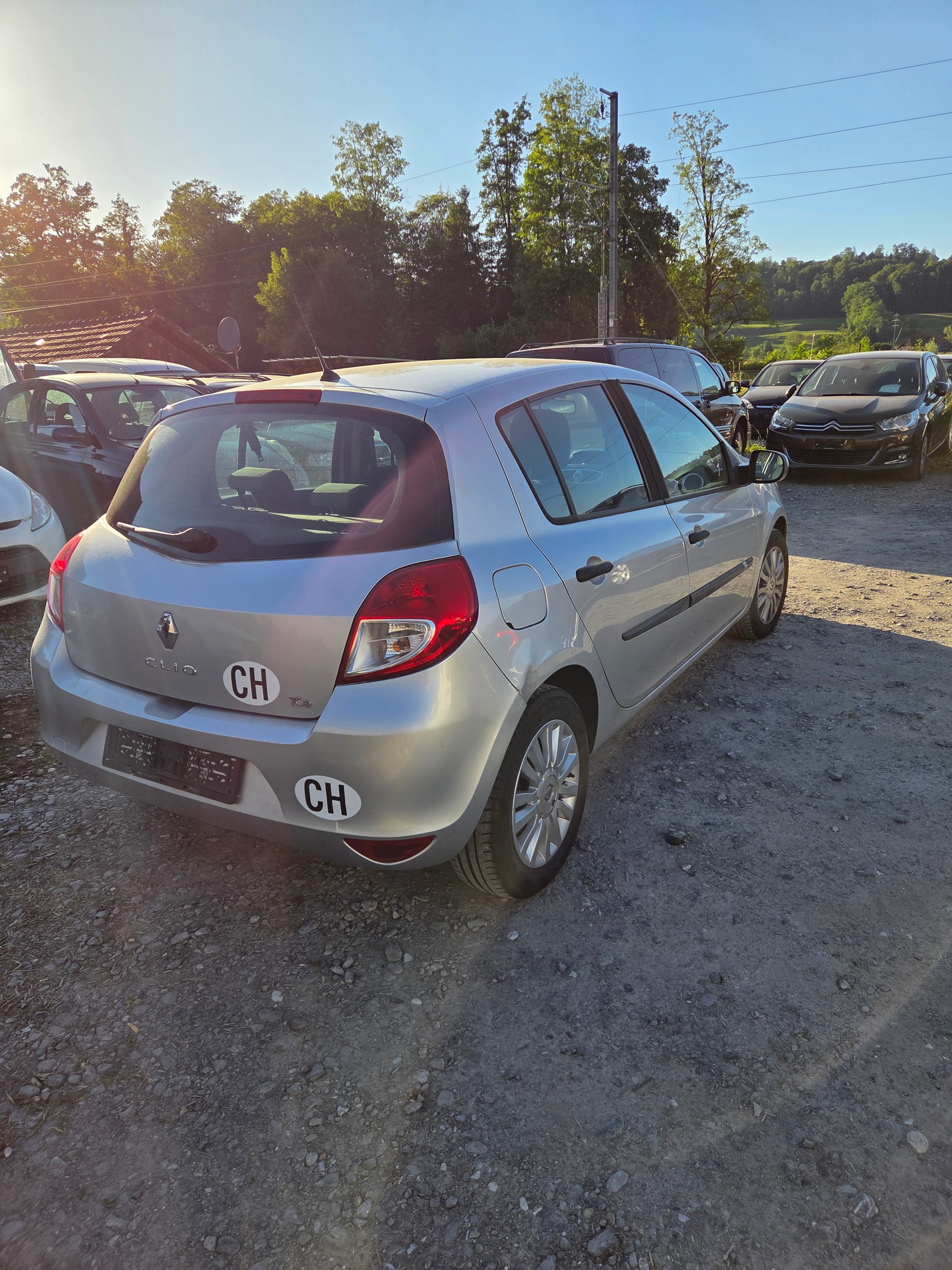 RENAULT Clio 1.2 16V Turbo Night&Day-image-2