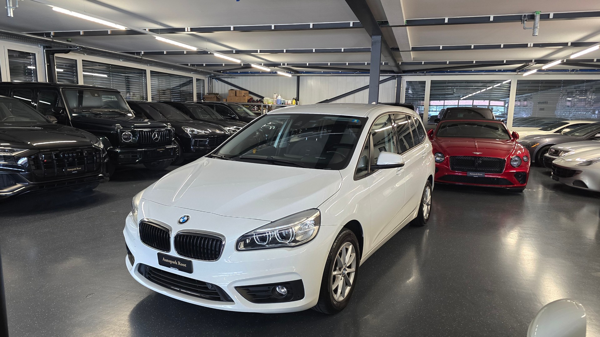 BMW 218d xDrive Gran Tourer Luxury Line Steptronic-image-10