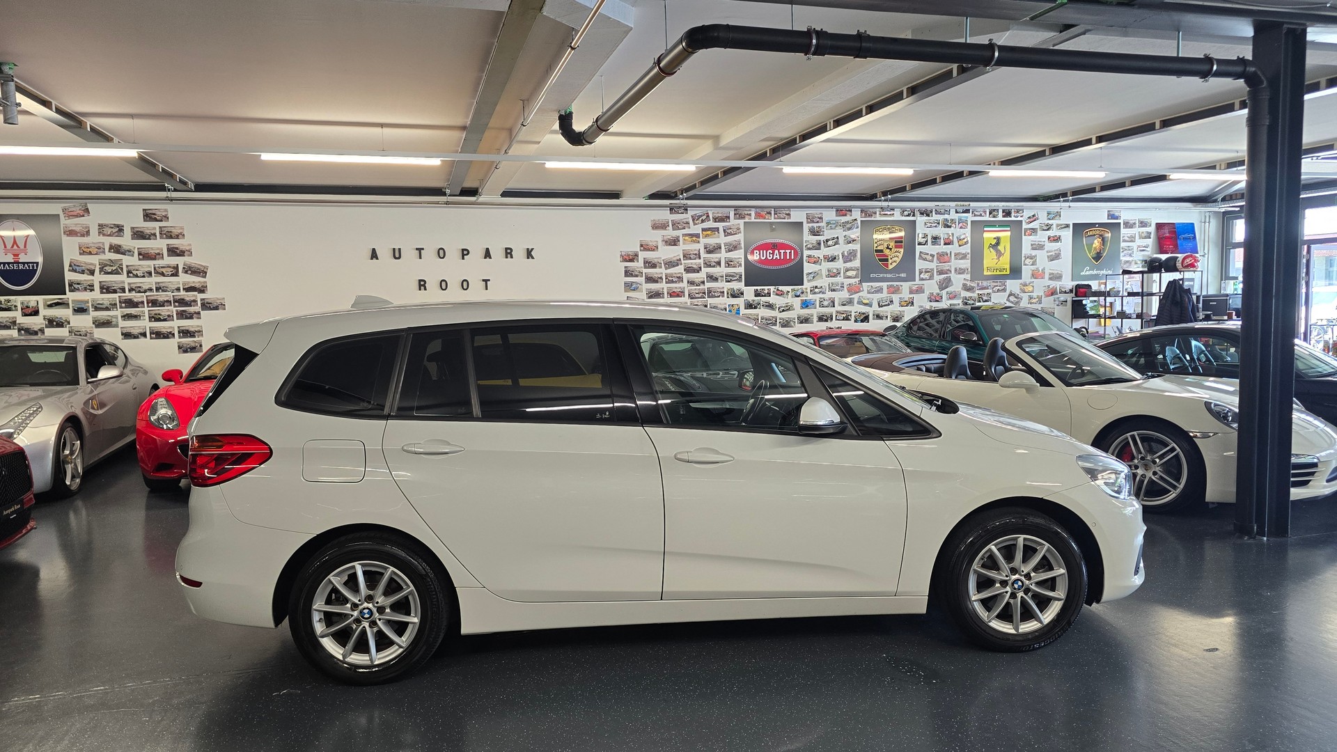 BMW 218d xDrive Gran Tourer Luxury Line Steptronic-showroom-element-3