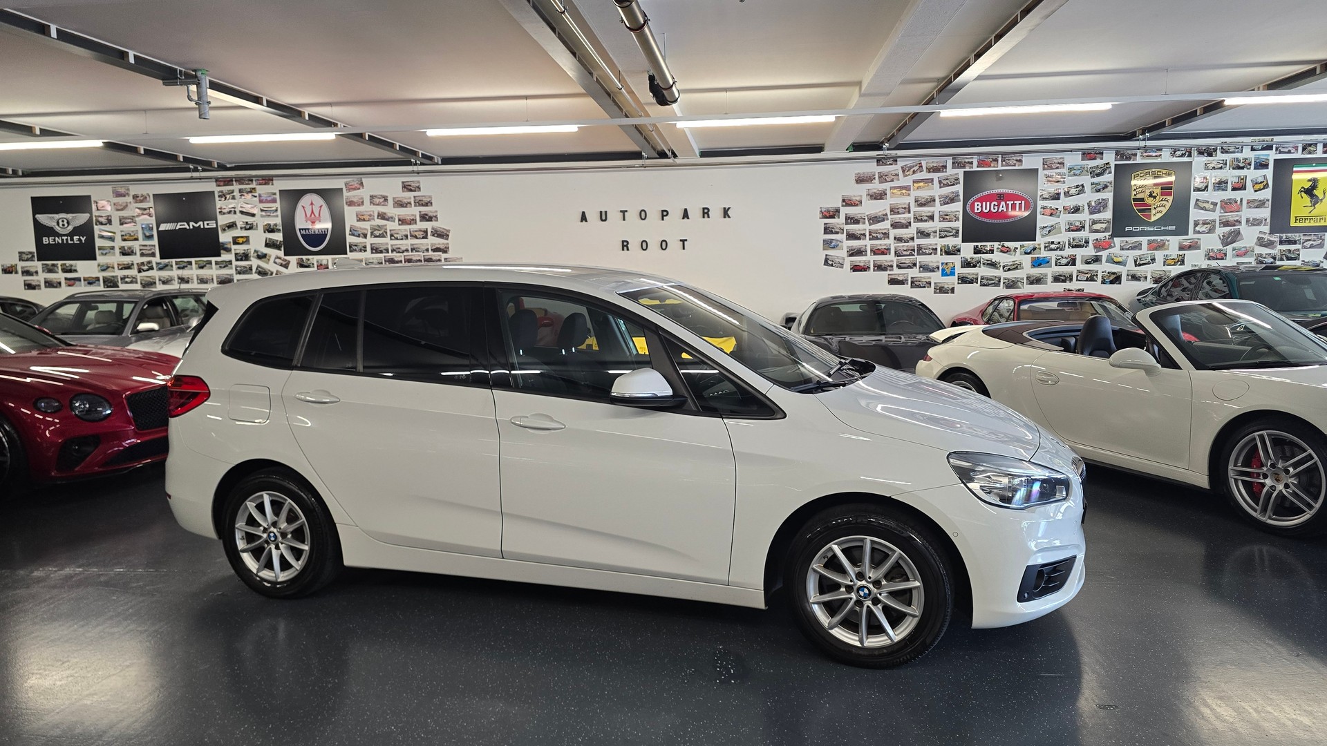 BMW 218d xDrive Gran Tourer Luxury Line Steptronic-showroom-element-2