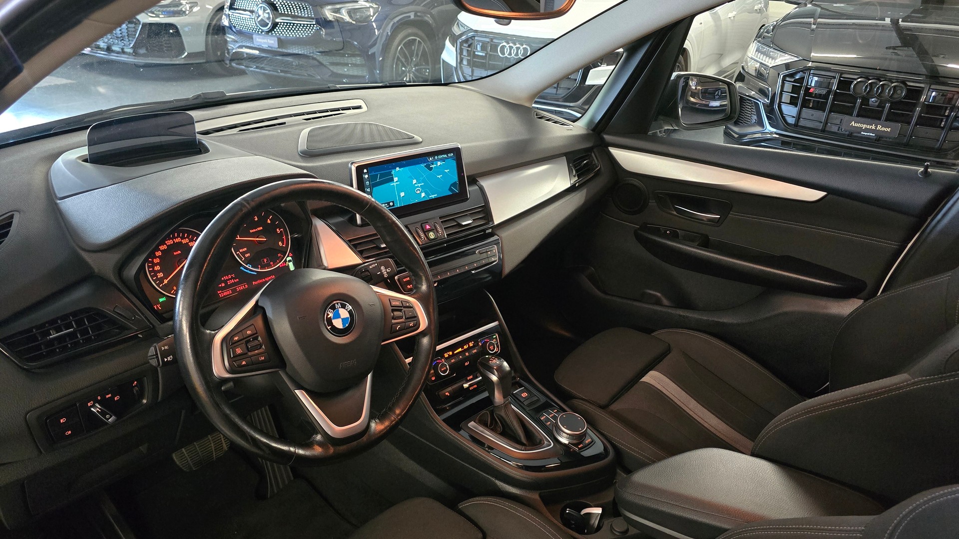 BMW 218d xDrive Gran Tourer Luxury Line Steptronic-image-11