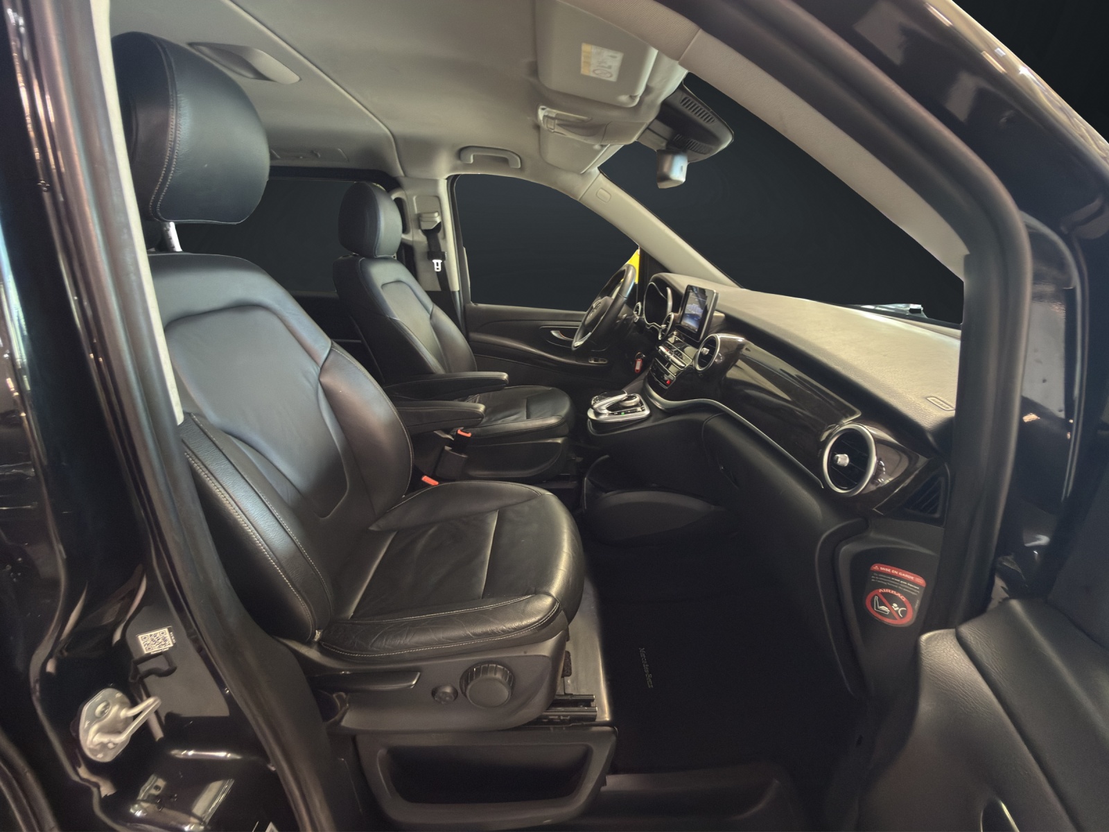 MERCEDES-BENZ V 250 d Avantgarde lang 4Matic 7G-Tronic 8 posti-image-11