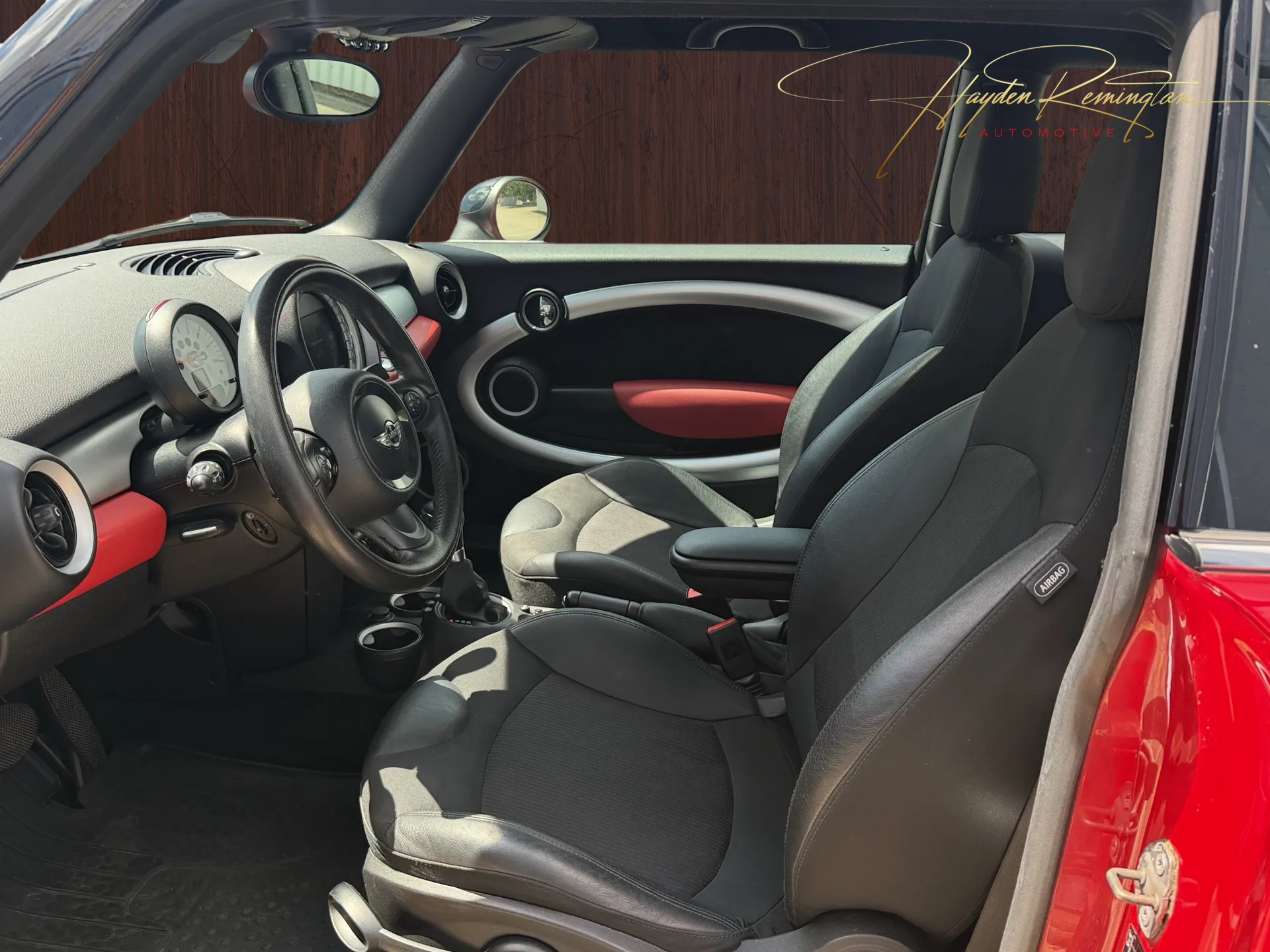 MINI Cooper Steptronic-image-5
