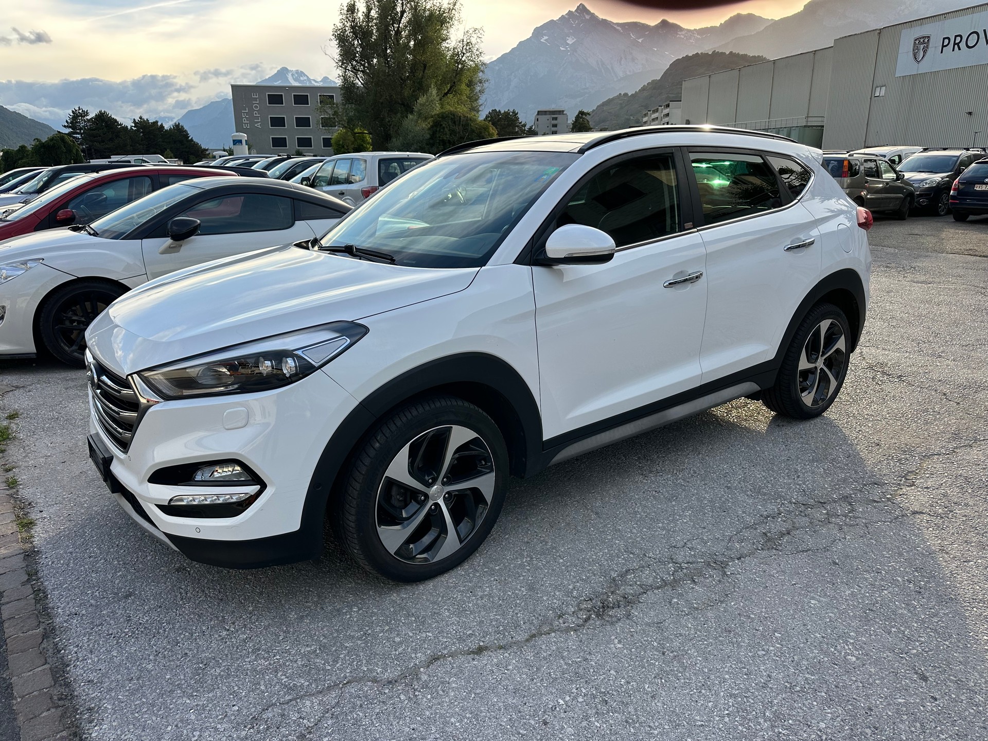 HYUNDAI Tucson 1.6 TGDI Plena 4WD Automatic