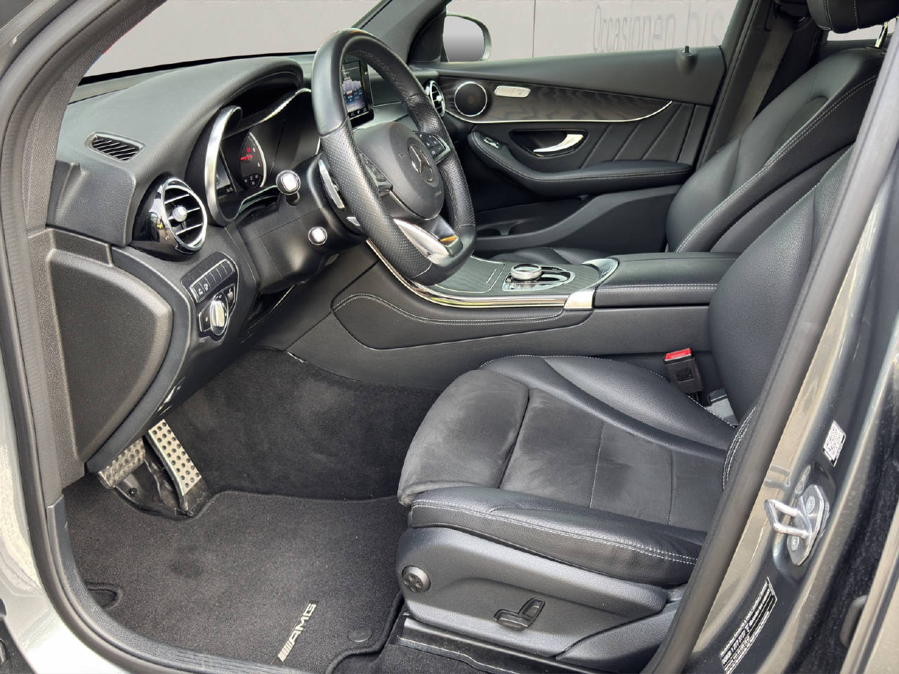 MERCEDES-BENZ GLC 220 d AMG Line 4m Coupé-showroom-element-3