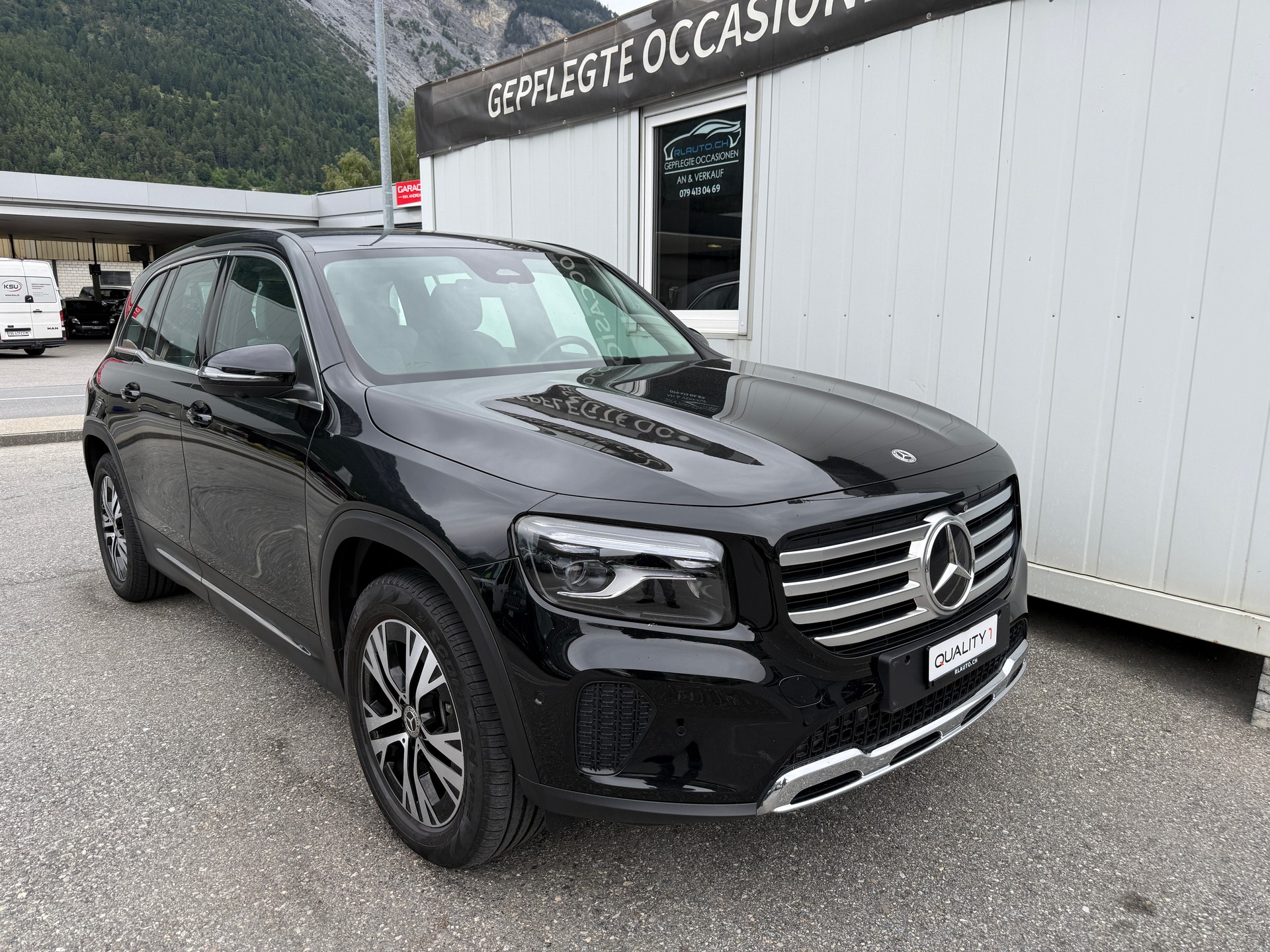 MERCEDES-BENZ GLB 220 d 4Matic 8G-Tronic