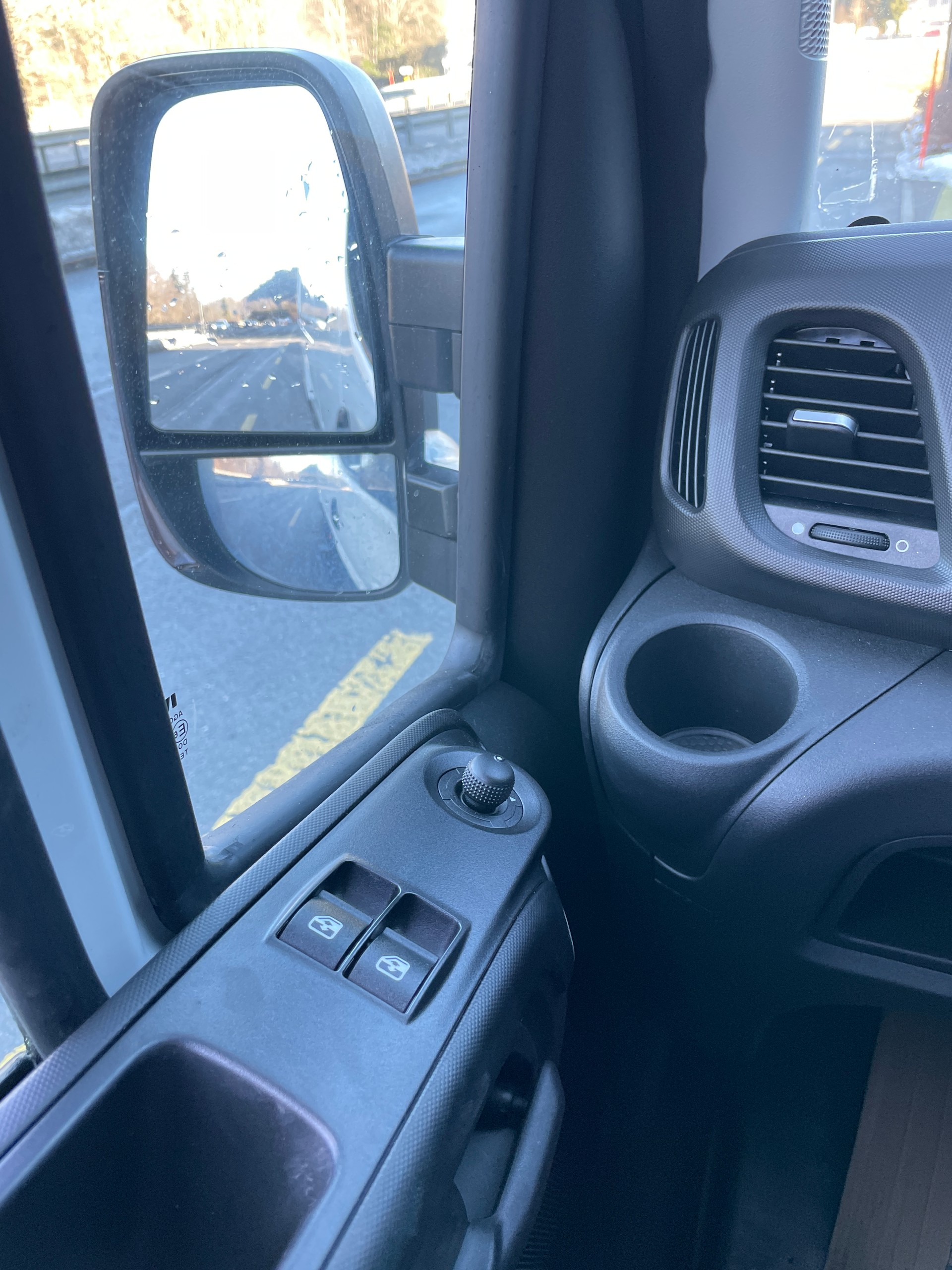 IVECO Daily 35 S 14H A8 Kastenwagen-image-16