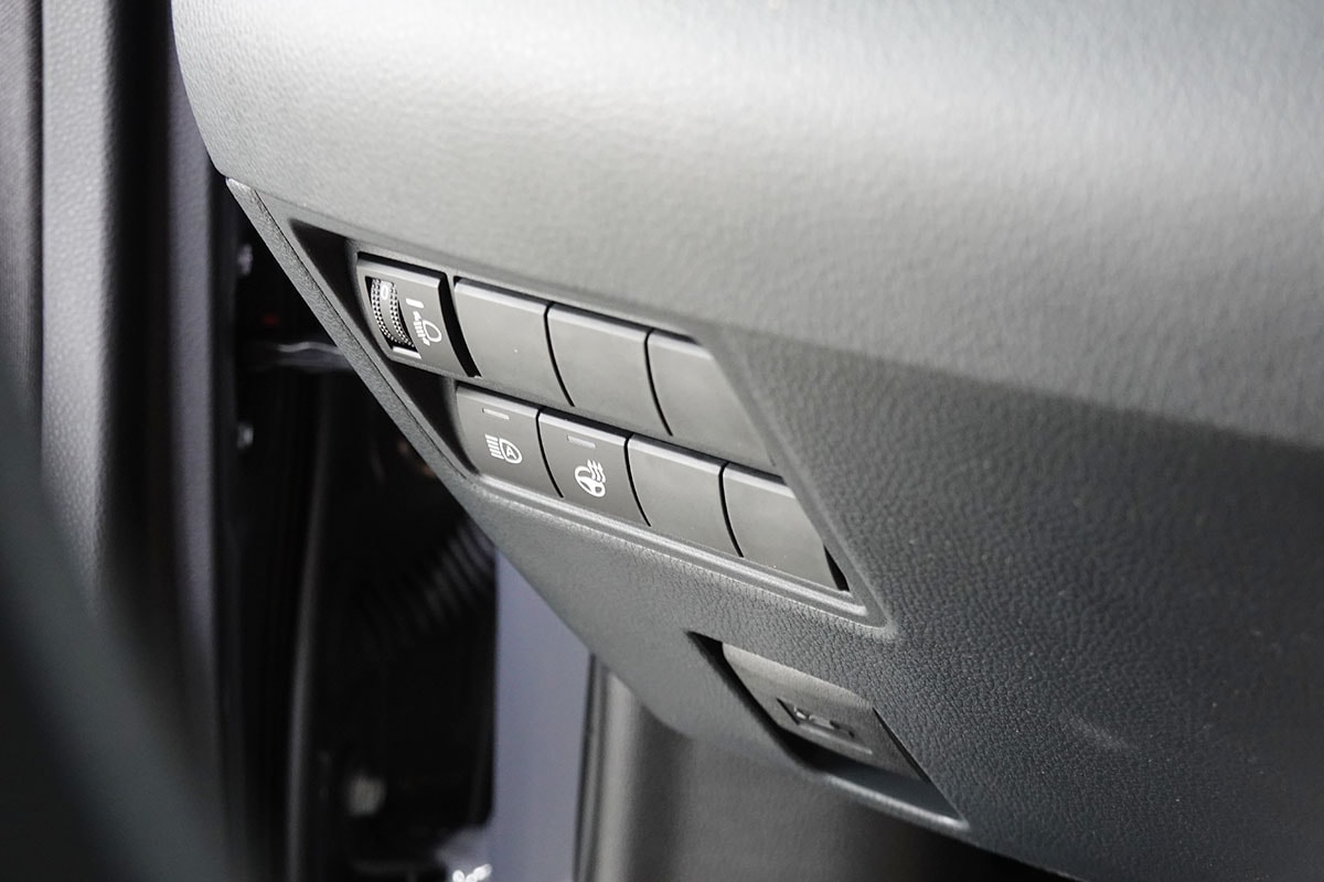 TOYOTA Yaris 1.5 GR Sport e-CVT-image-16
