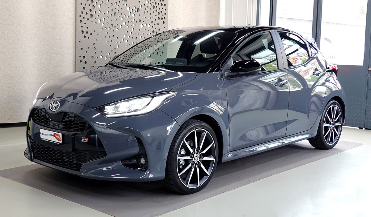 TOYOTA Yaris 1.5 GR Sport e-CVT