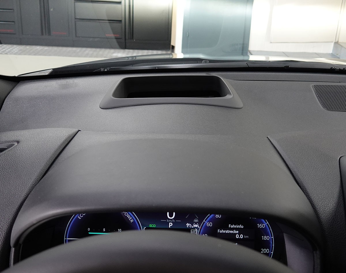 TOYOTA Yaris 1.5 GR Sport e-CVT-image-17