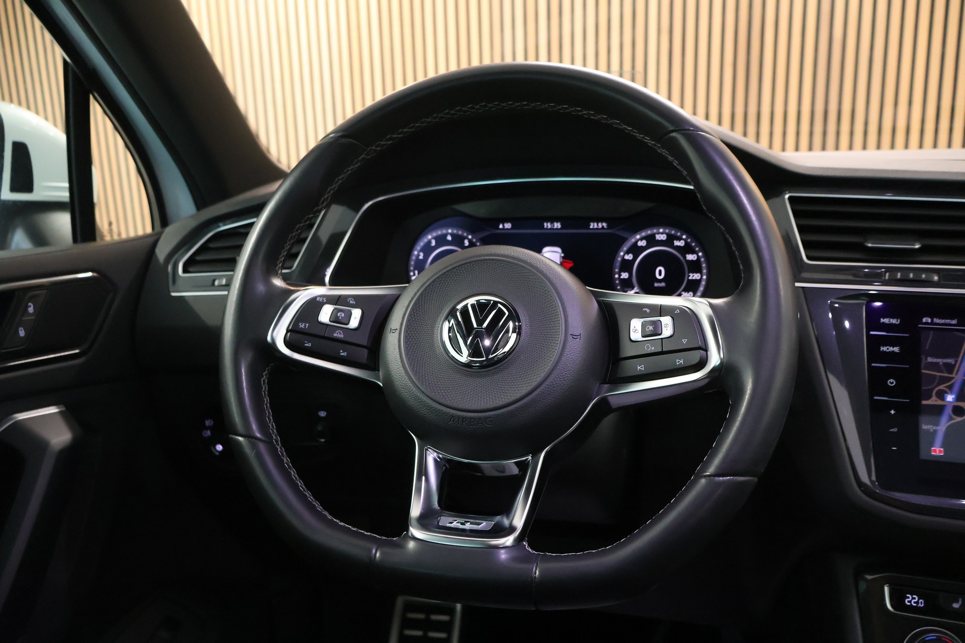 VW Tiguan 2.0TSI R-Line 4Motion DSG-image-17