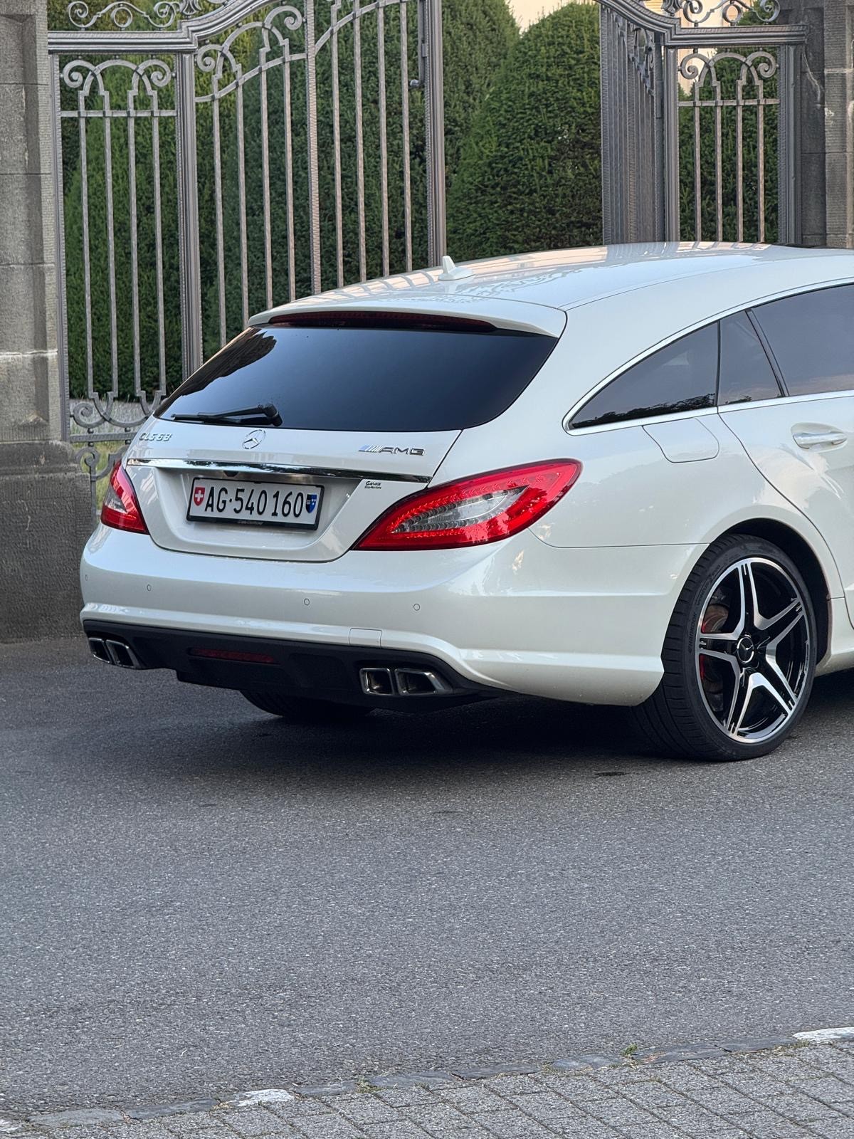 MERCEDES-BENZ Shooting Break-image-2