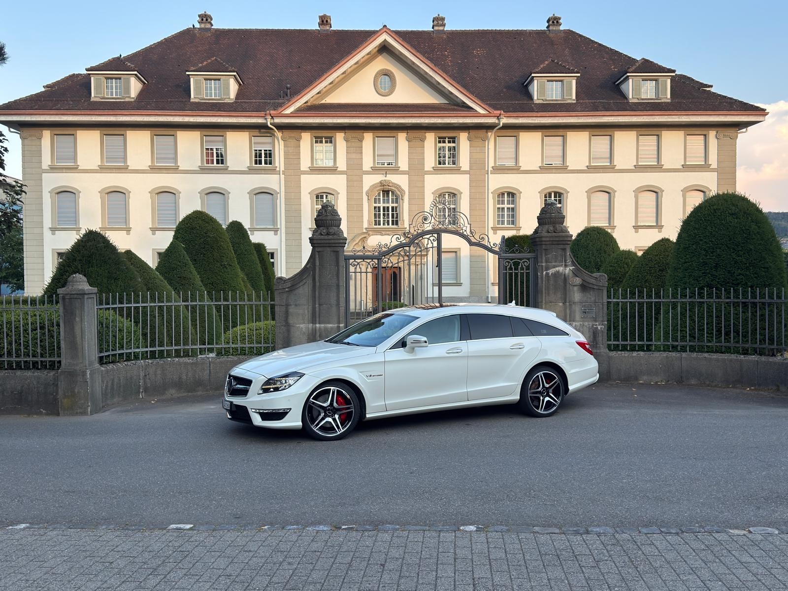 MERCEDES-BENZ Shooting Break