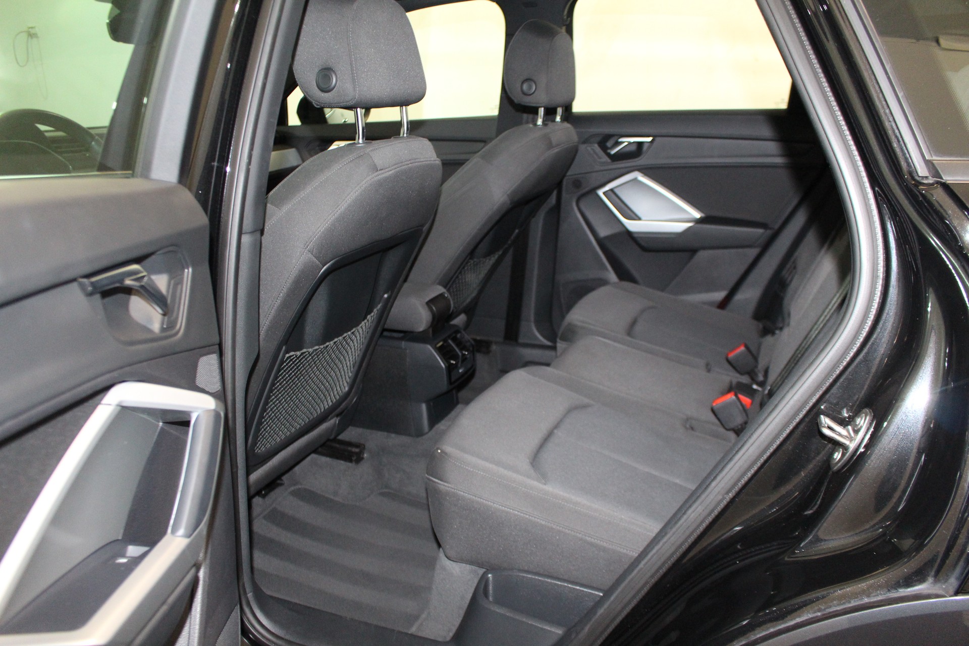 AUDI Q3 2.0 40 TDI Advanced quattro S-Tronic-image-7