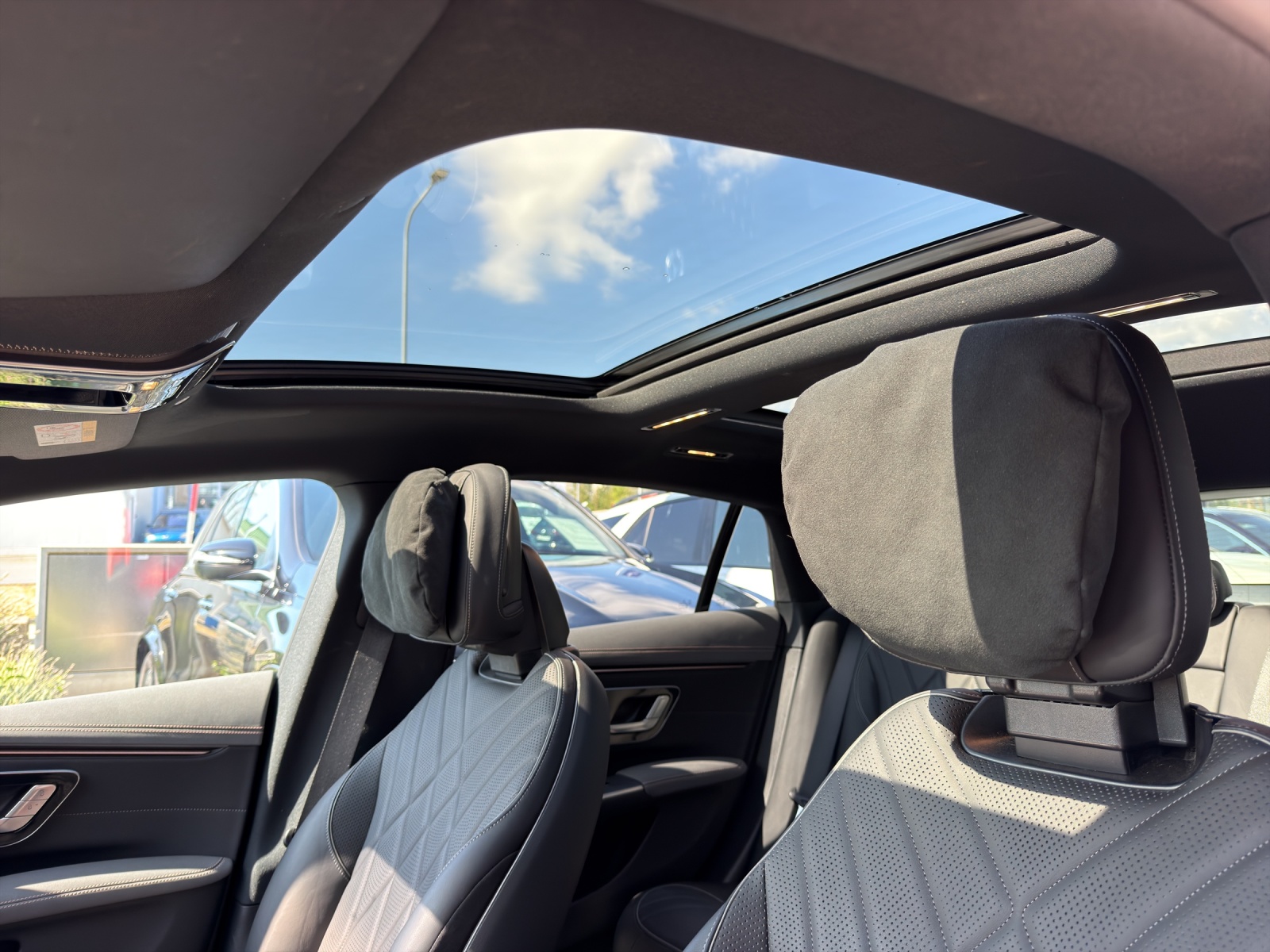 MERCEDES-BENZ EQS 580 4Matic-image-16