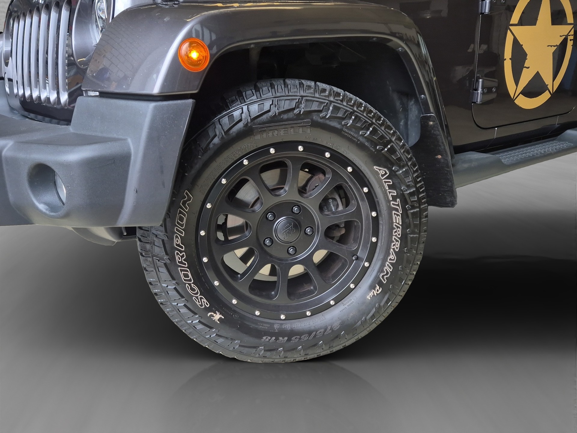 JEEP Wrangler 2.8CRD Unlimited Sahara Automatic-showroom-element-3