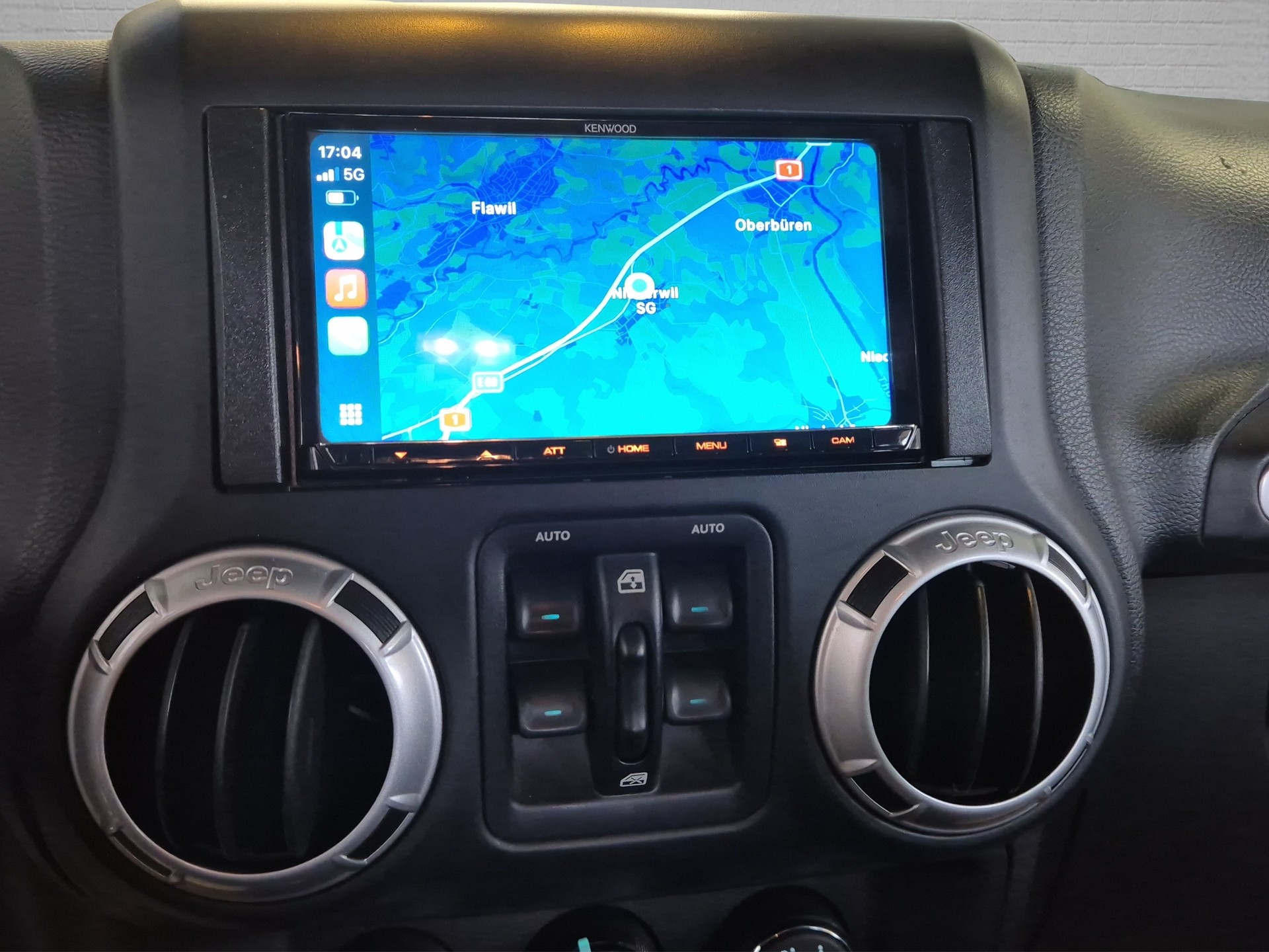 JEEP Wrangler 2.8CRD Unlimited Sahara Automatic-image-24