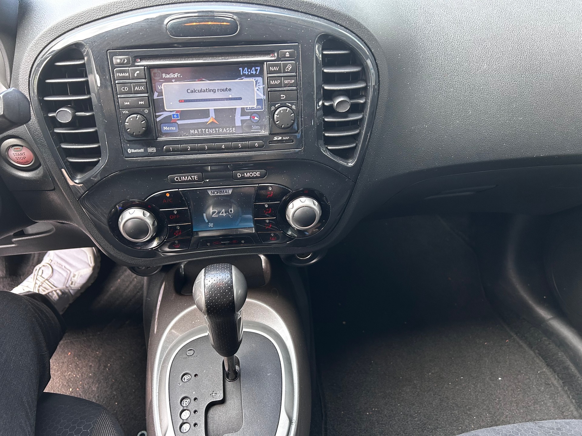 NISSAN Juke 1.6 DIG-T tekna 4x4 Xtronic M-CVT-image-11