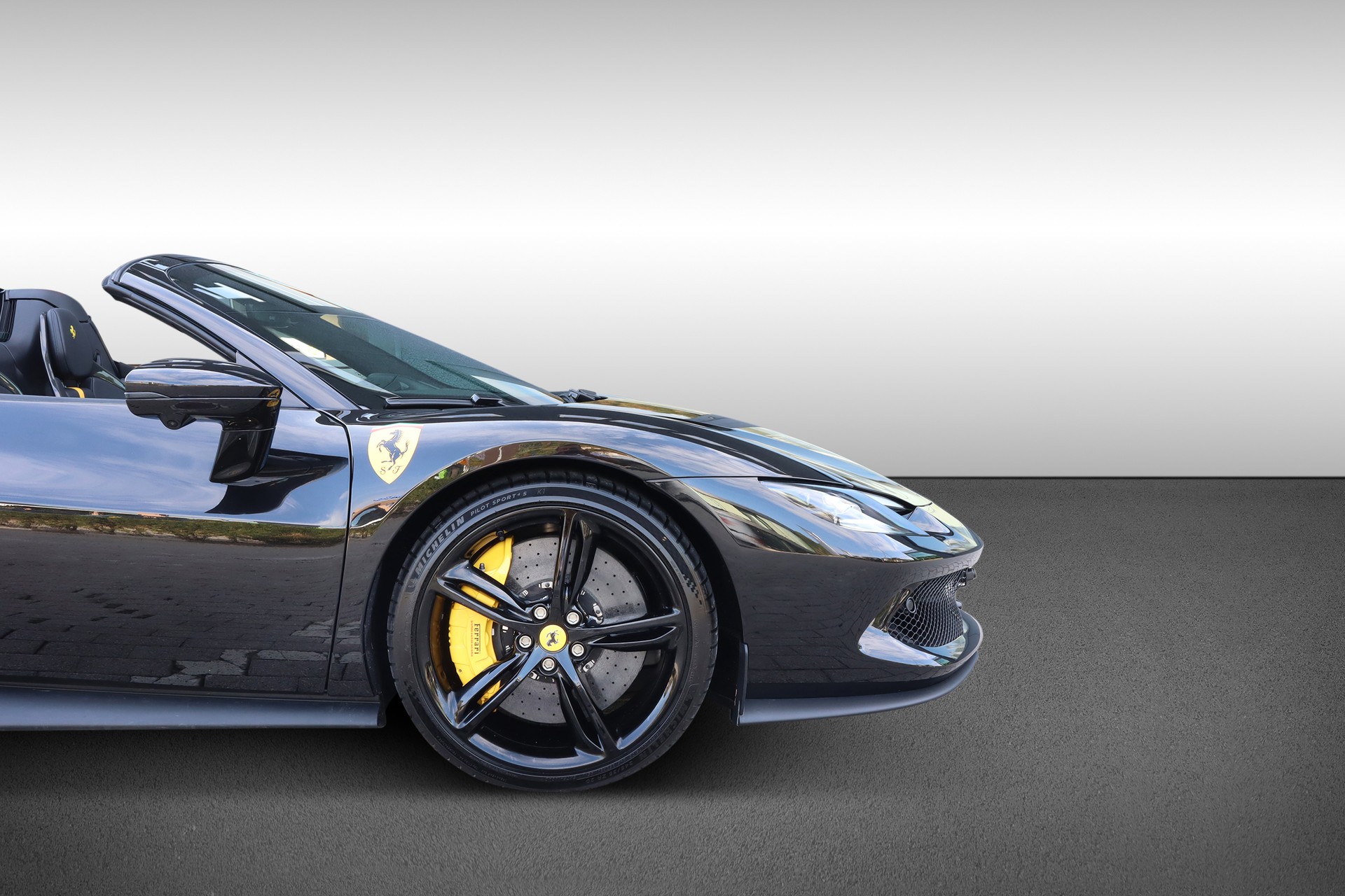 FERRARI 296 GTS-image-9