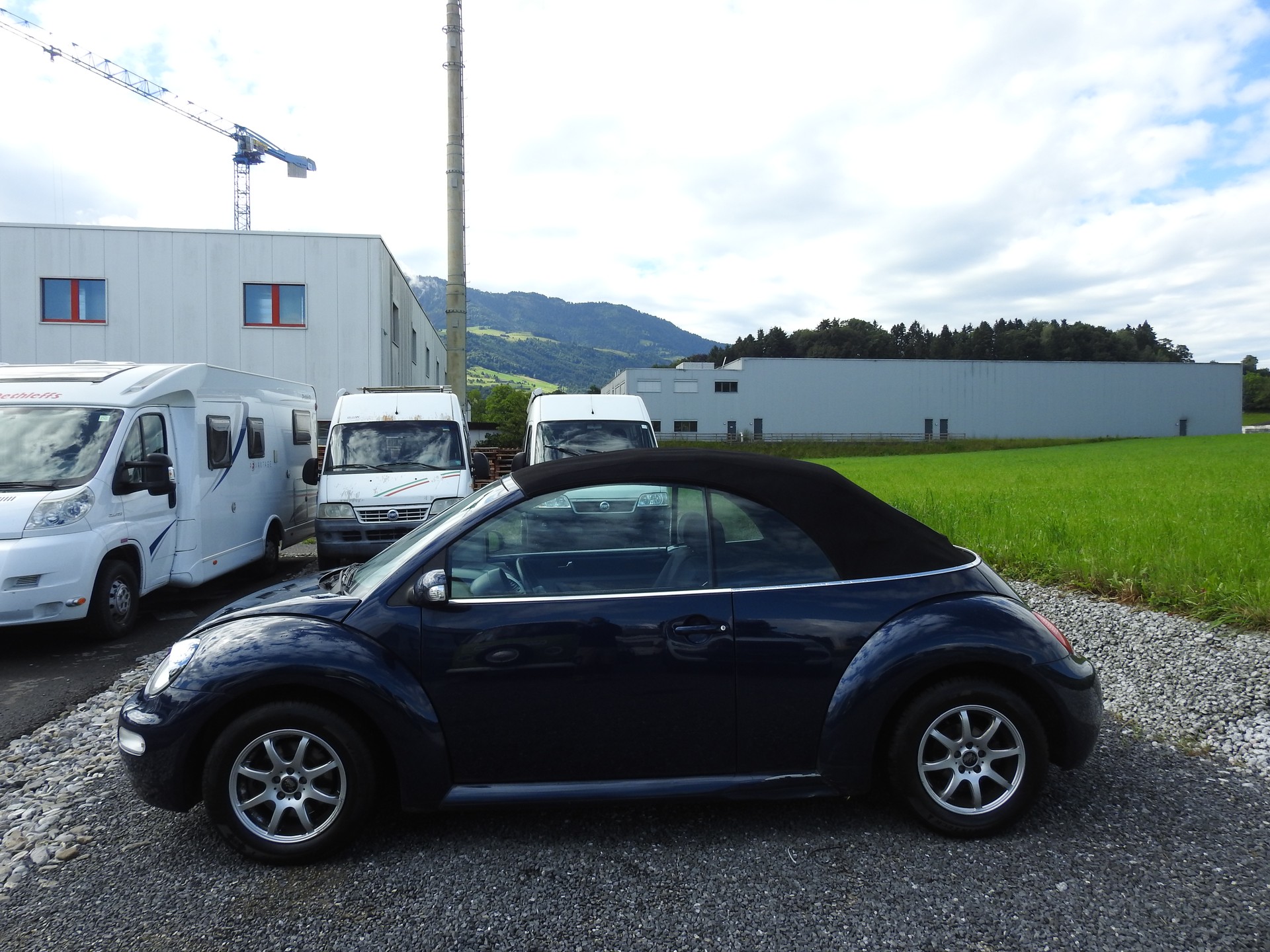 VW Beetle Cabrio 1.6-showroom-element-2