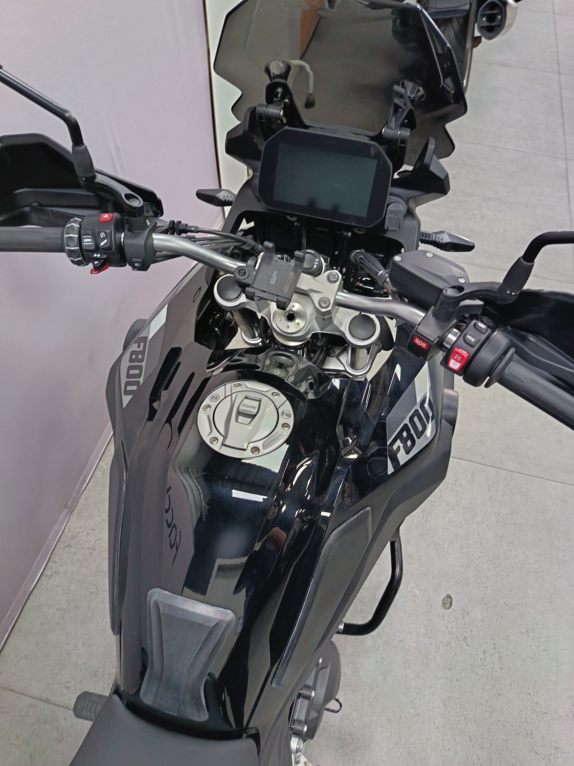 BMW F 800 GS Triple Black-image-4
