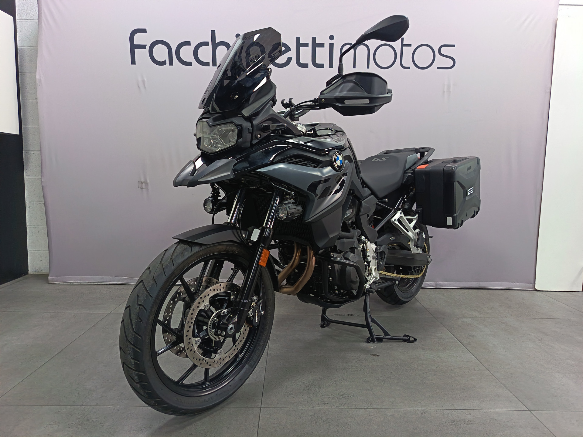 BMW F 800 GS Triple Black-image-2