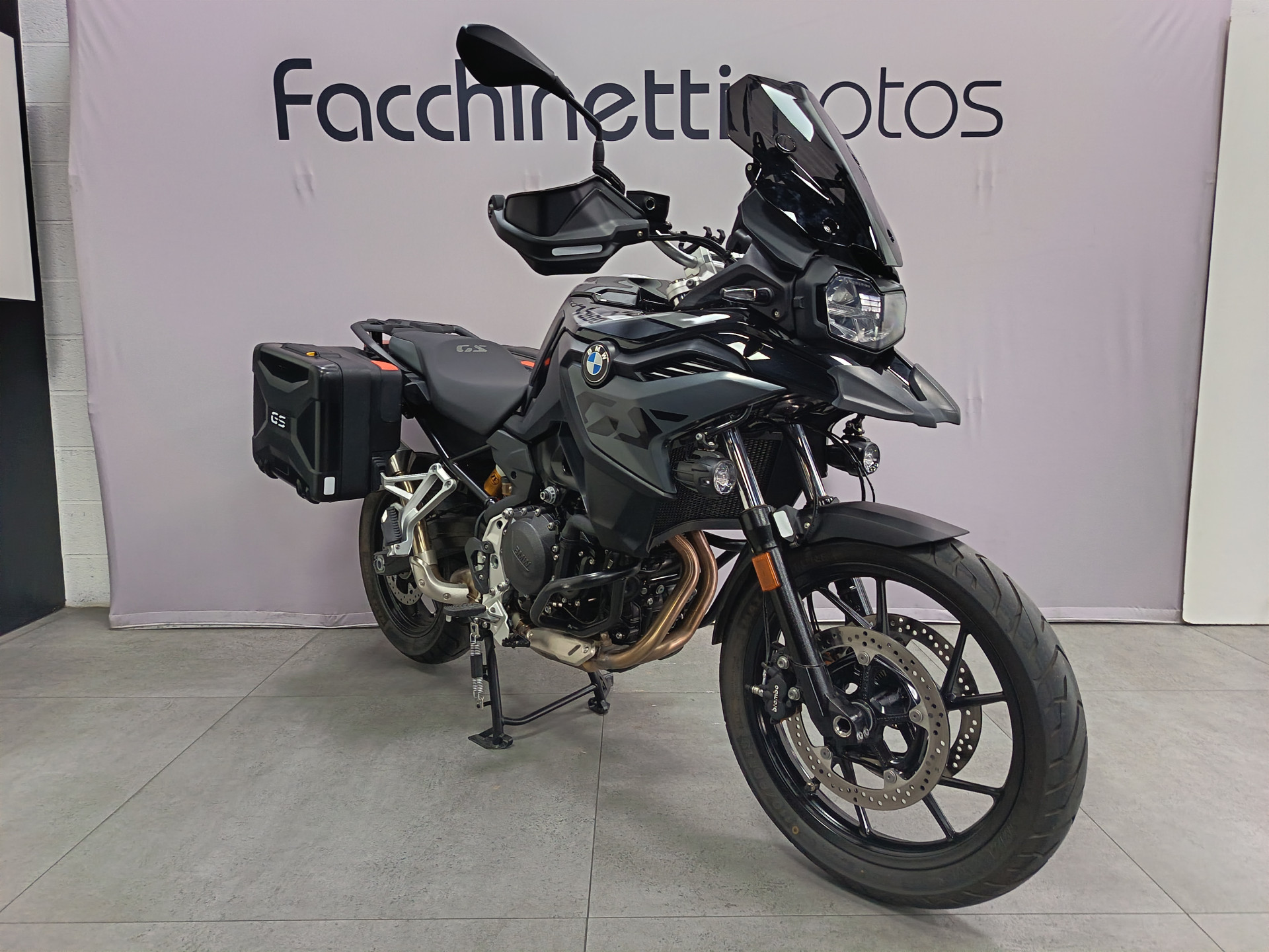 BMW F 800 GS Triple Black-image-1