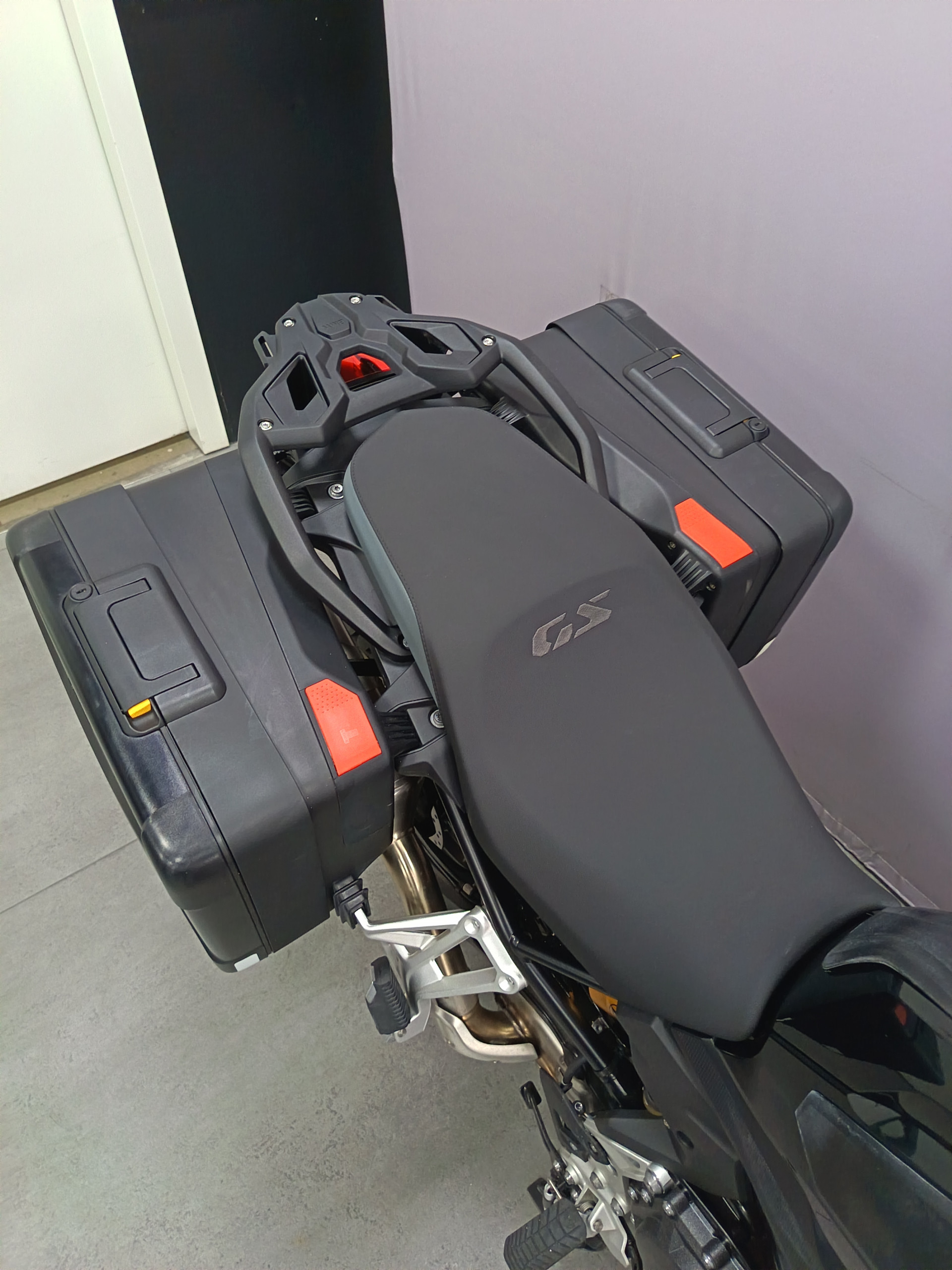 BMW F 800 GS Triple Black-image-5