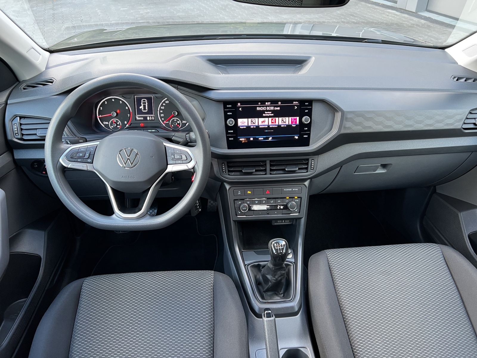 VW T-Cross 1.0 TSI Value-image-9