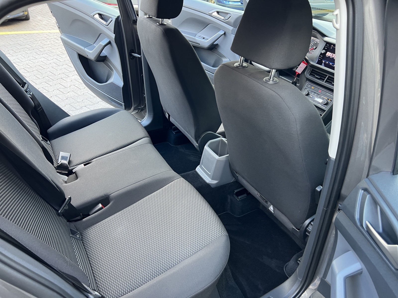VW T-Cross 1.0 TSI Value-image-7