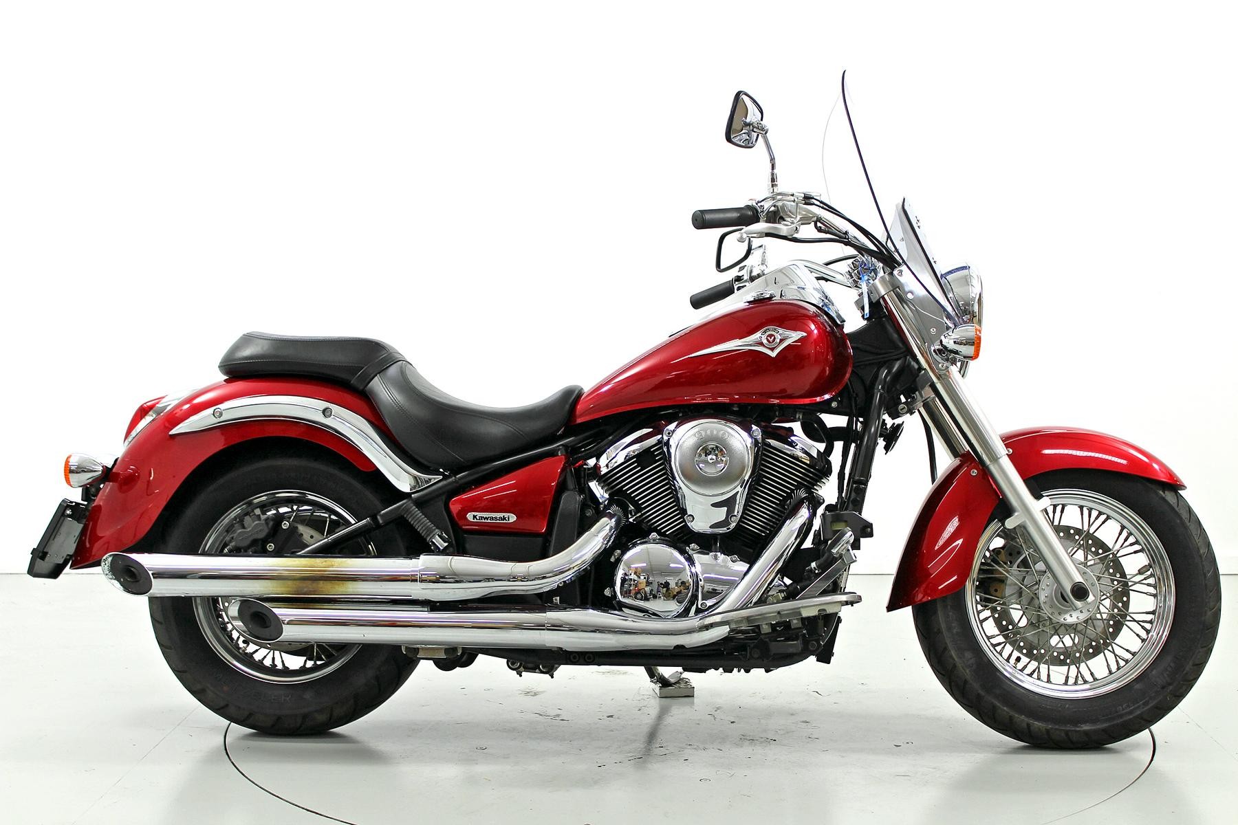KAWASAKI VN 900 Classic-image-3