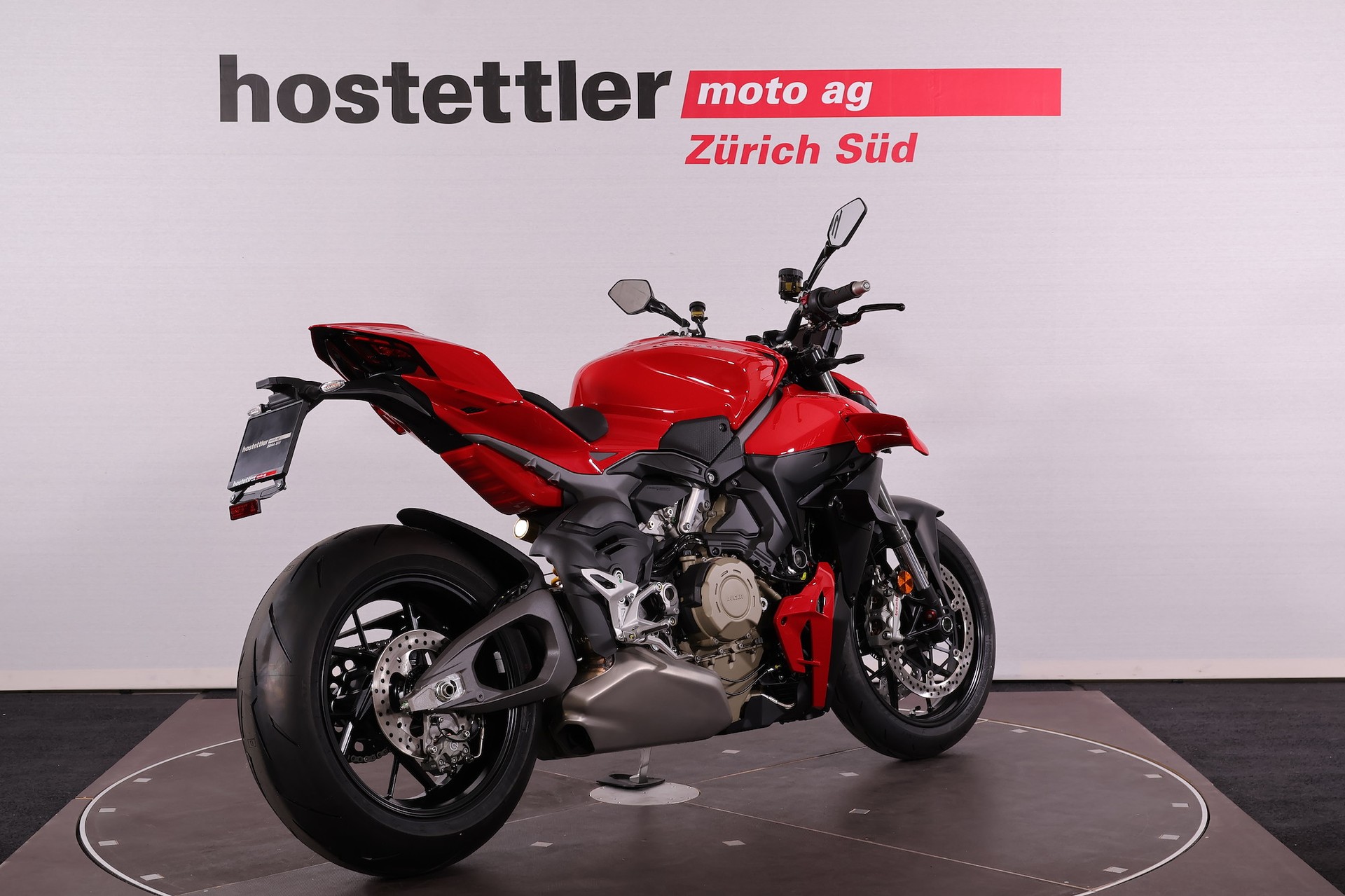 DUCATI Streetfighter V4-showroom-element-3