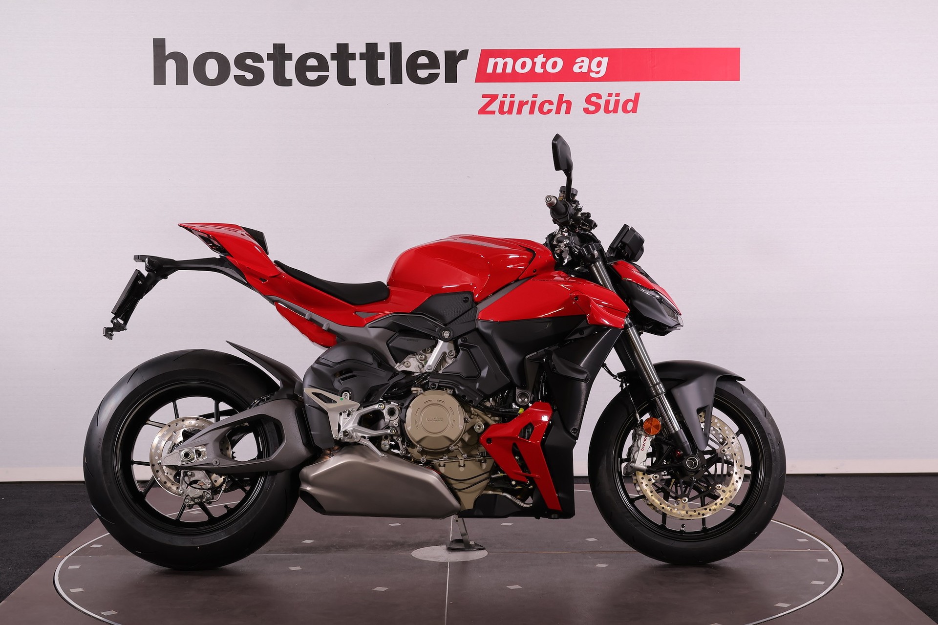 DUCATI Streetfighter V4