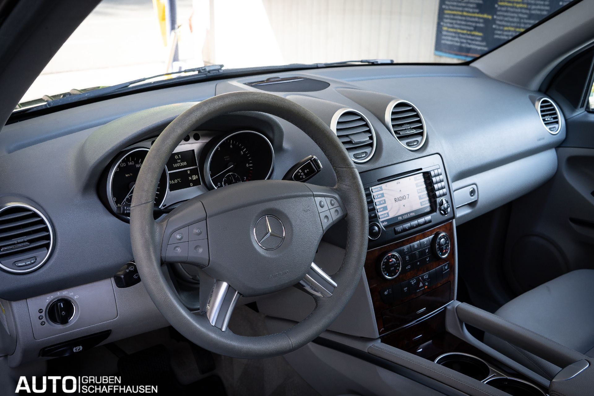 MERCEDES-BENZ ML 500-image-23